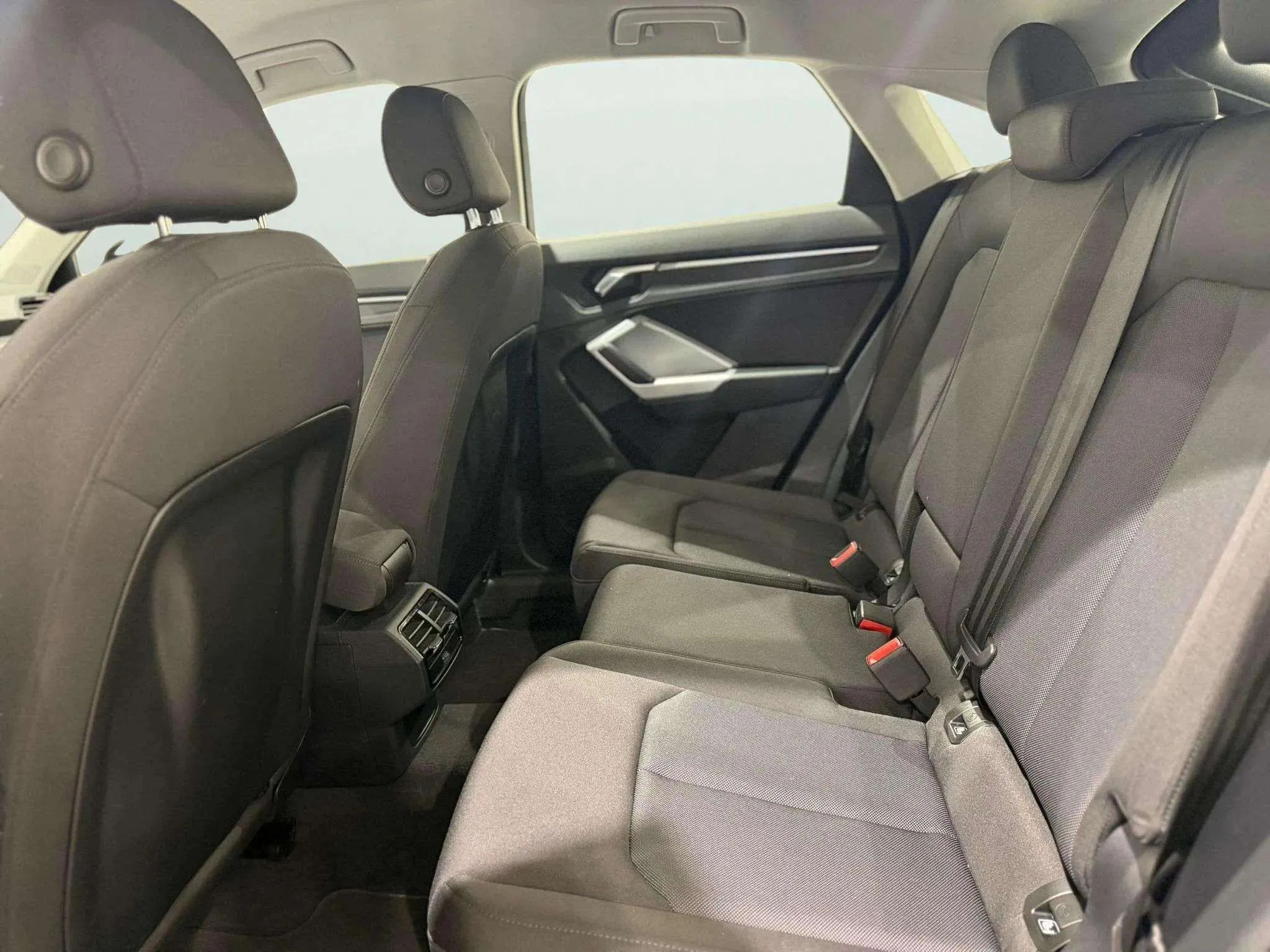 Audi Q3 35 TDI S tronic - foto 11