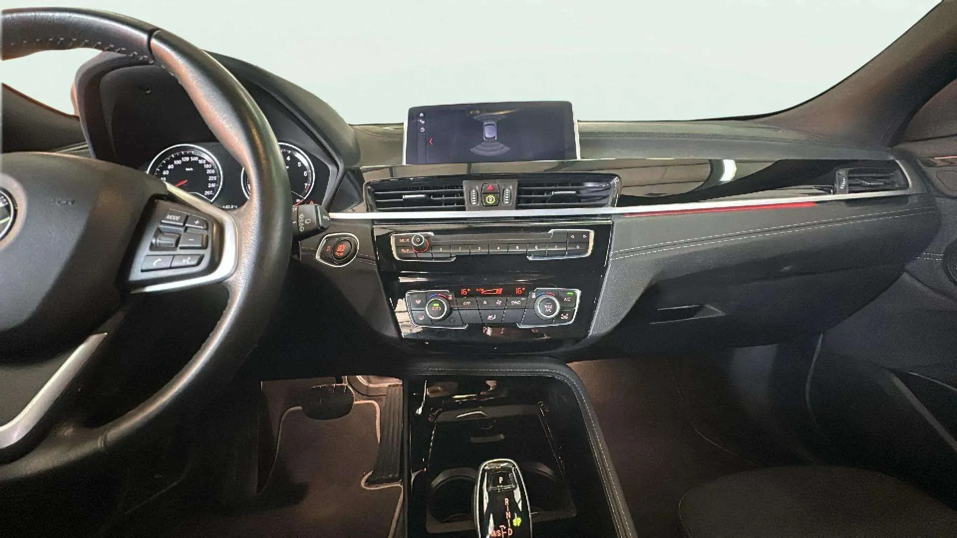 BMW X2 sDrive18i - foto 8