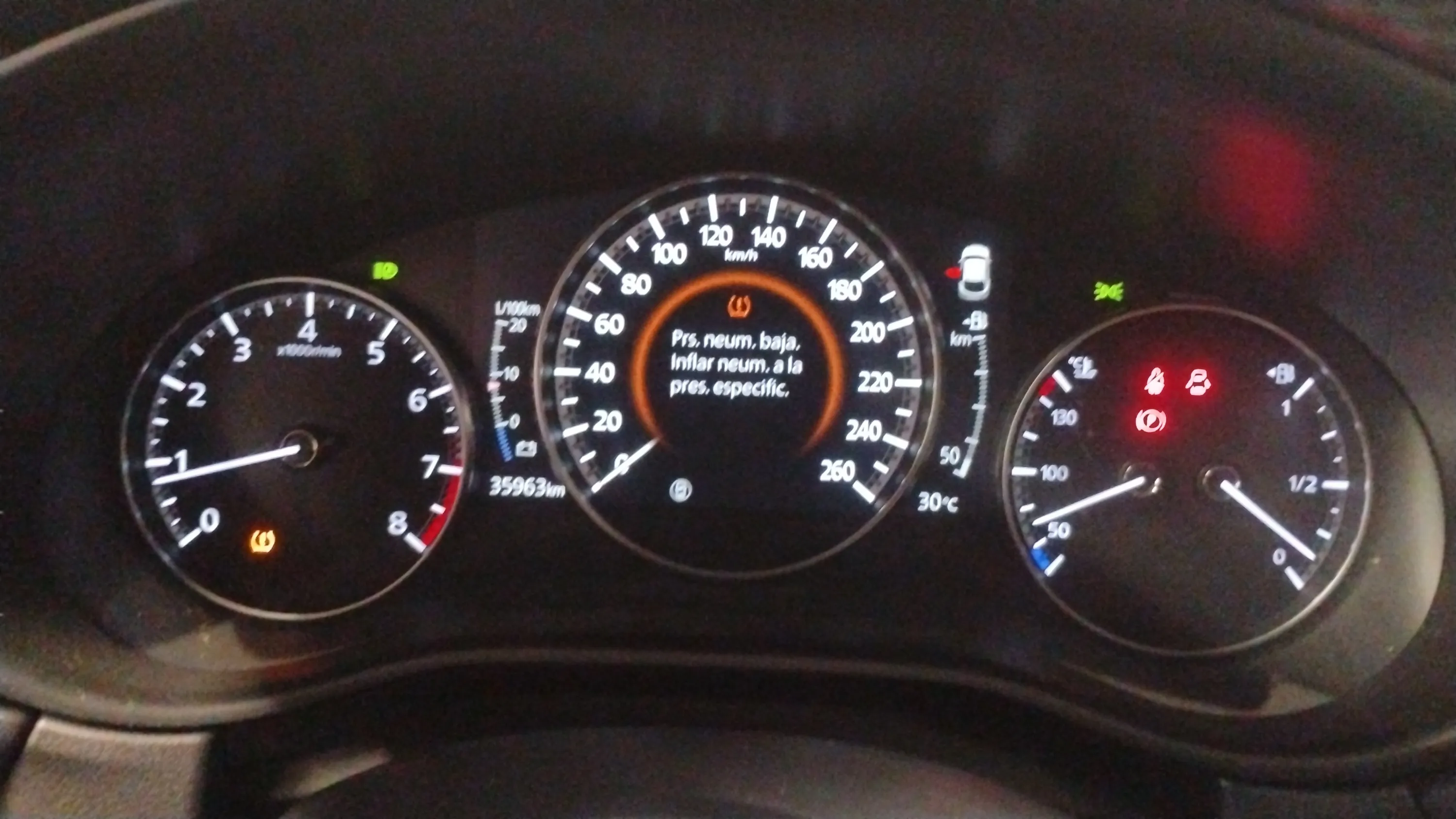 Mazda CX-30 e-SKYACTIV-X 2.0 Zenith B.Safety - foto 9