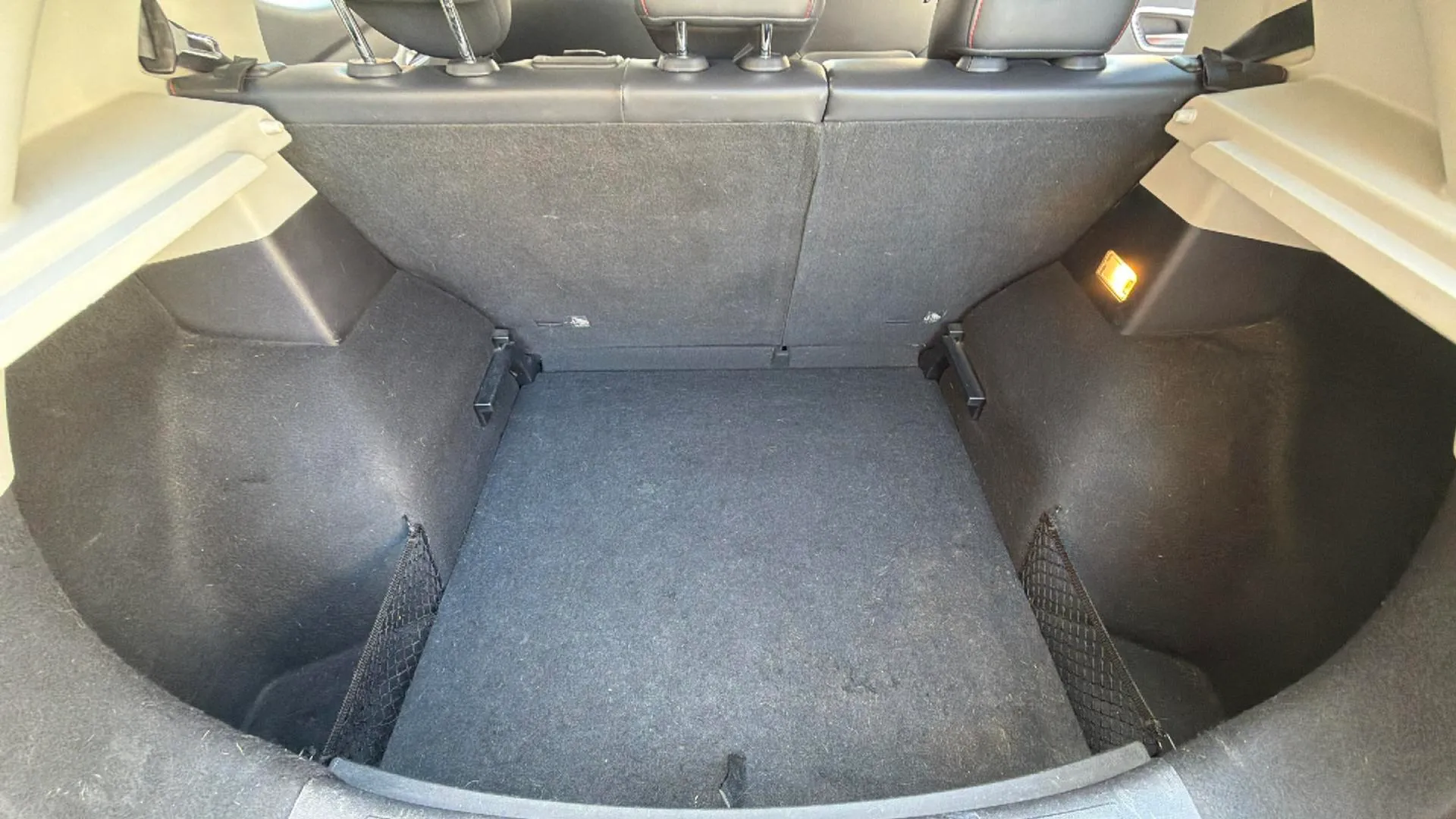 MG ZS 1.0T Luxury - foto 18