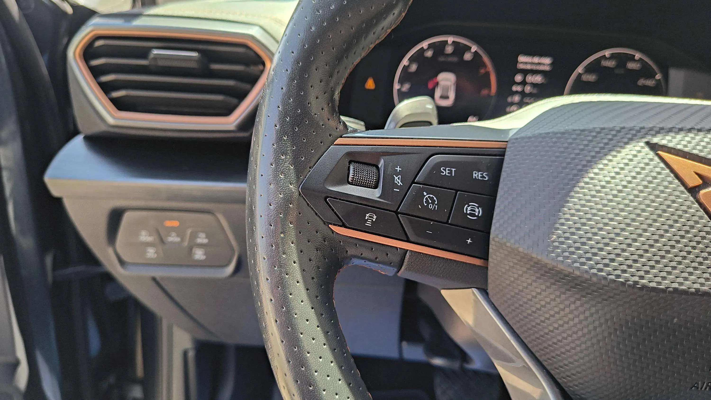 Cupra Formentor 1.5 TSI DSG - foto 20