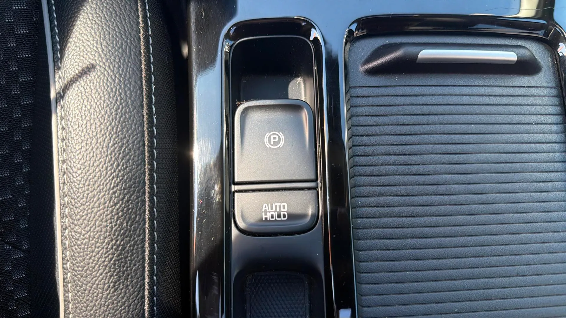 Kia XCeed 1.6 GDi PHEV E-Tech - foto 24