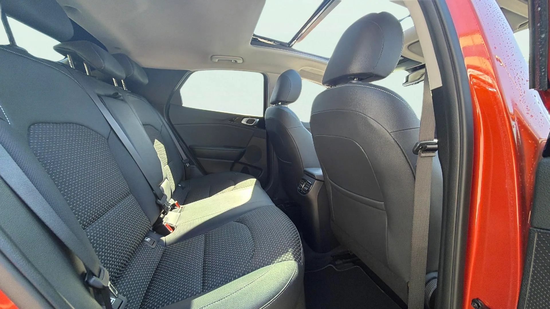 Kia XCeed 1.6 GDi PHEV E-Tech - foto 27