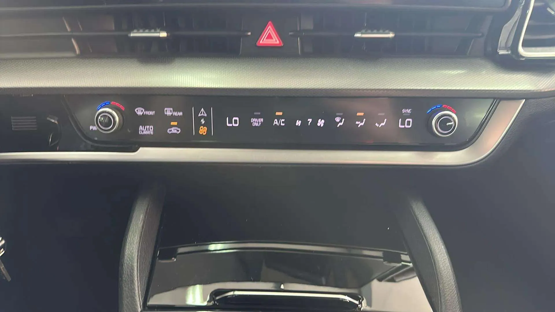 Kia Sportage 1.6 T-GDi HEV Drive 4x2 - foto 14
