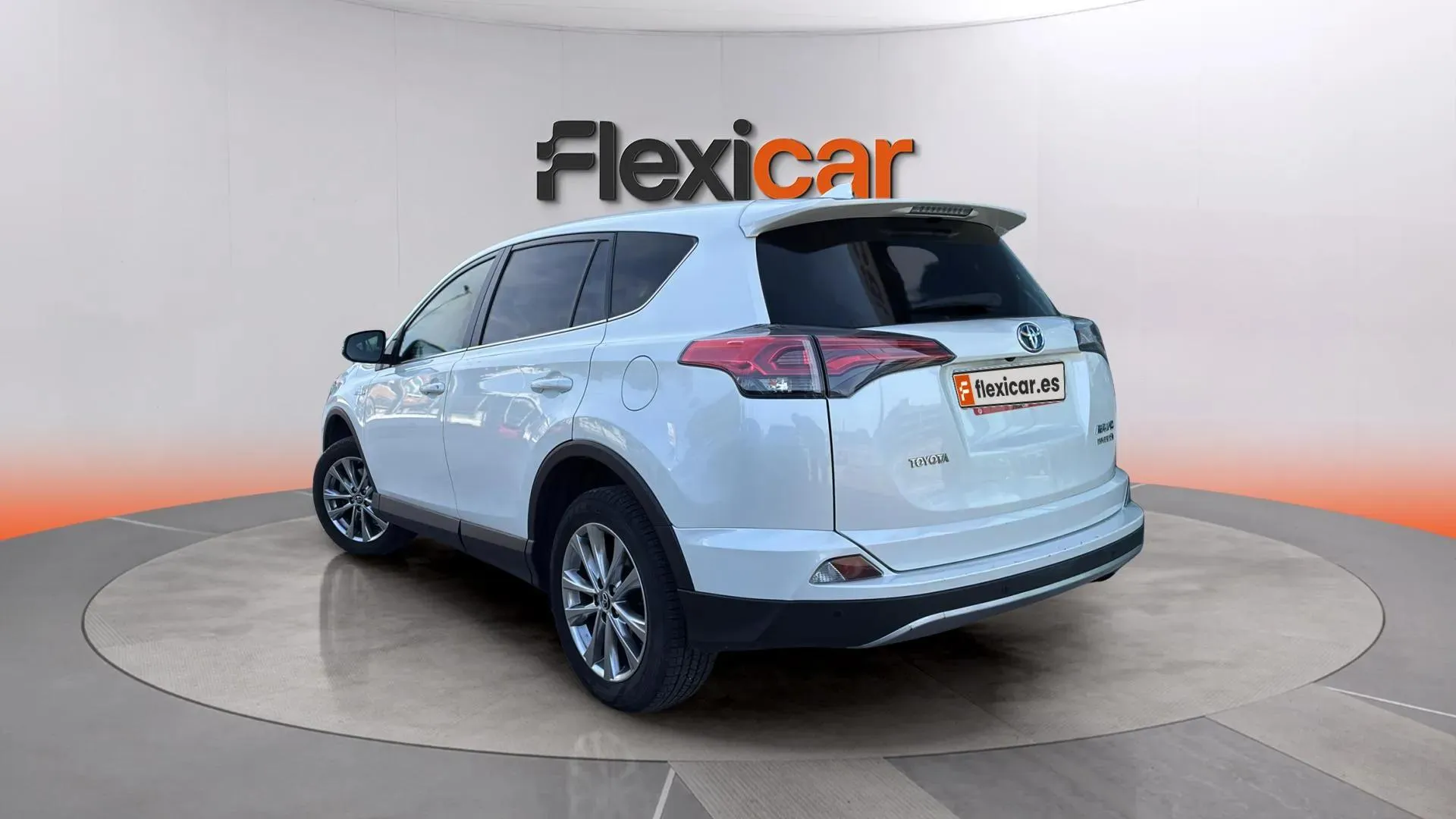 Toyota RAV4 2.5l hybrid 2WD Advance - foto 5