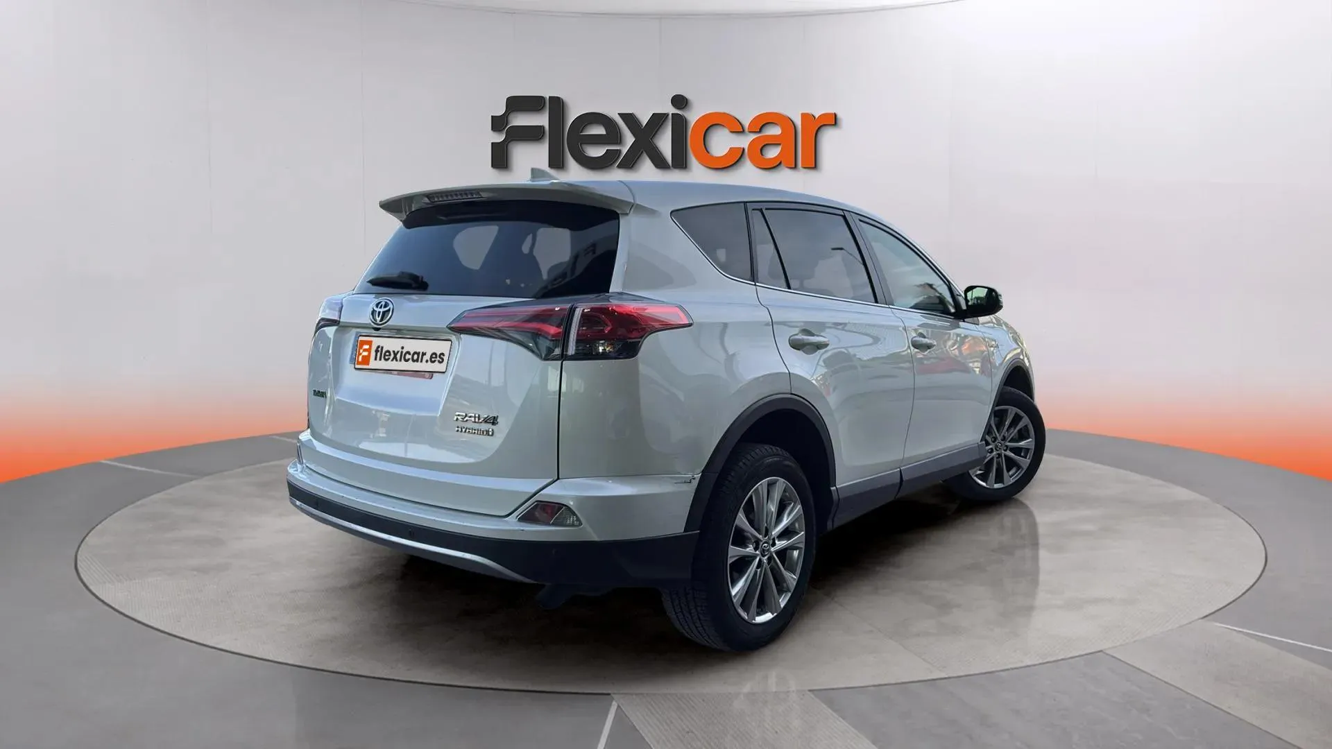 Toyota RAV4 2.5l hybrid 2WD Advance - foto 7