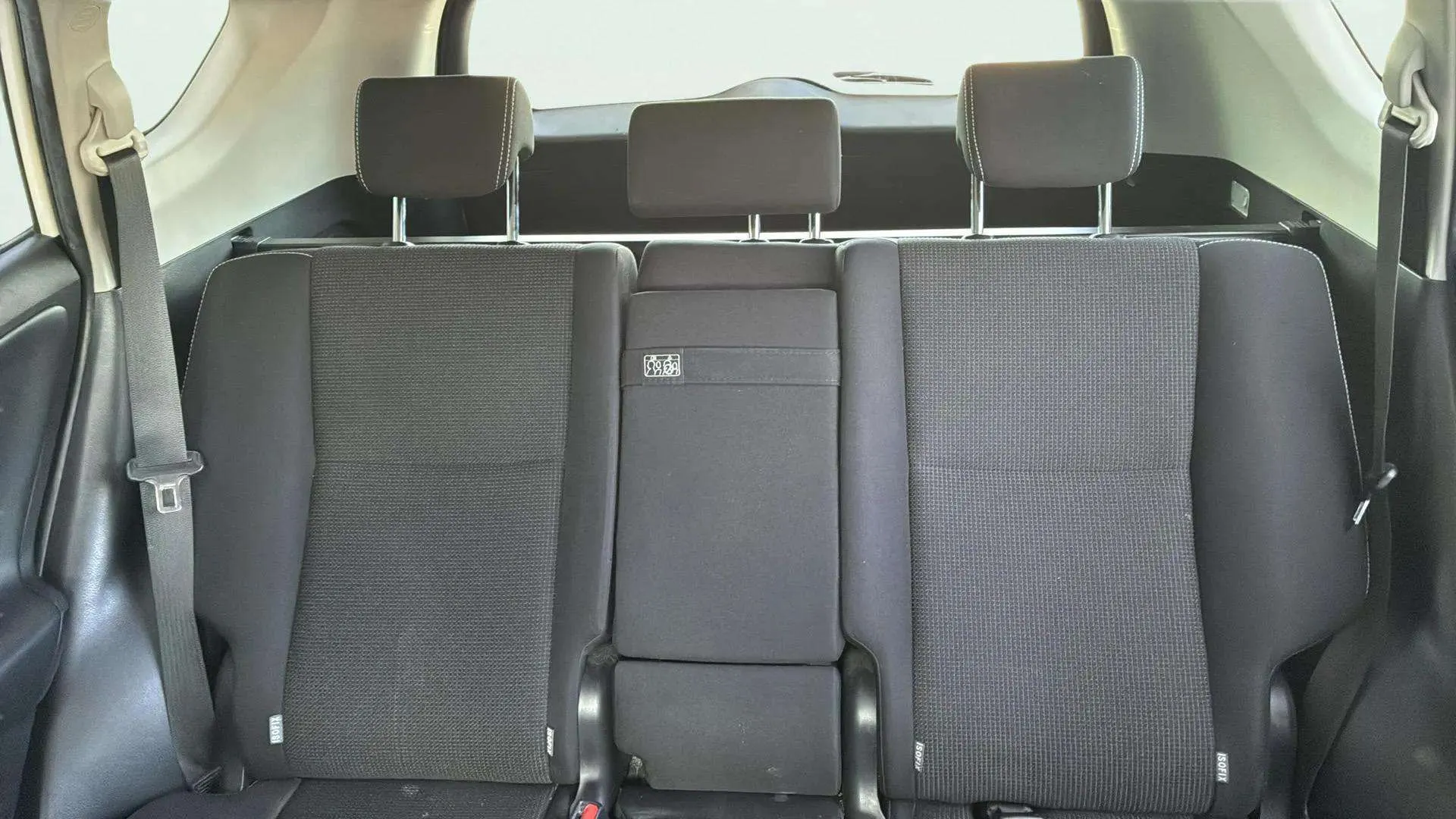 Toyota RAV4 2.5l hybrid 2WD Advance - foto 27