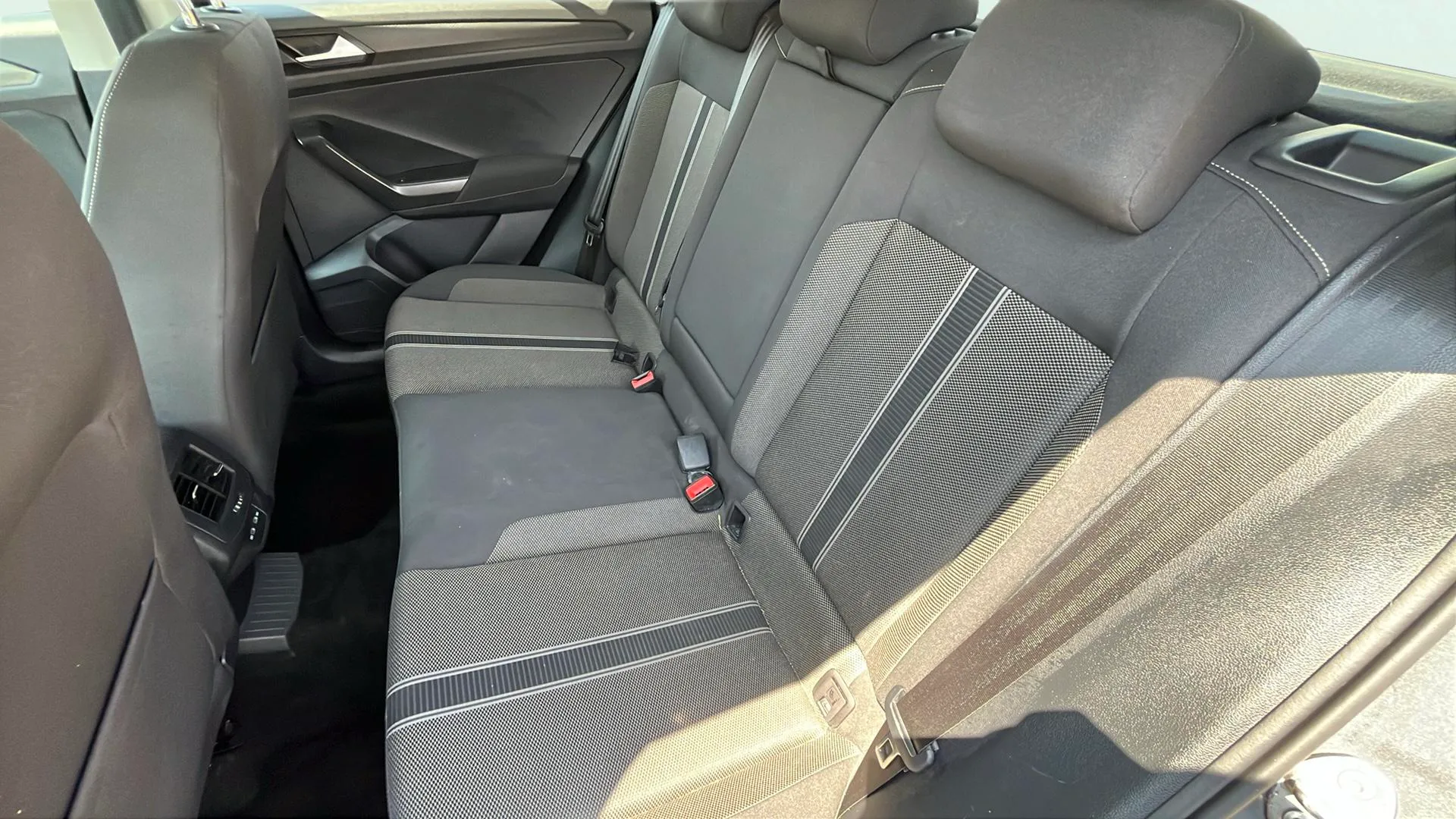 Volkswagen T-Roc Advance 2.0 TDI DSG - foto 22