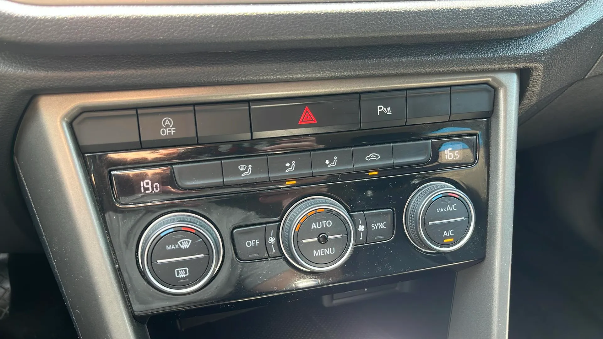 Volkswagen T-Roc Advance 2.0 TDI DSG - foto 18