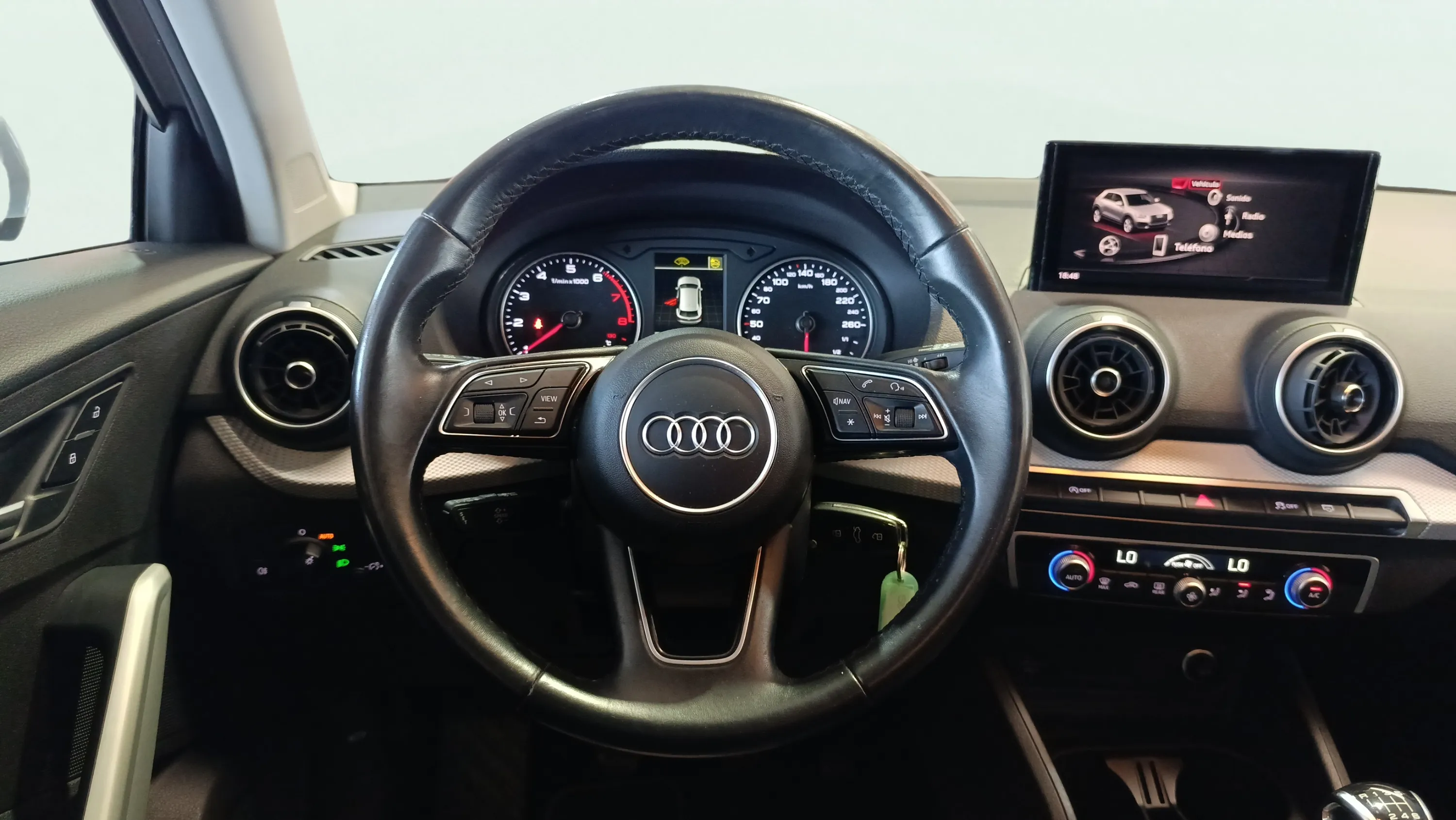 Audi Q2 30 TFSI - foto 10