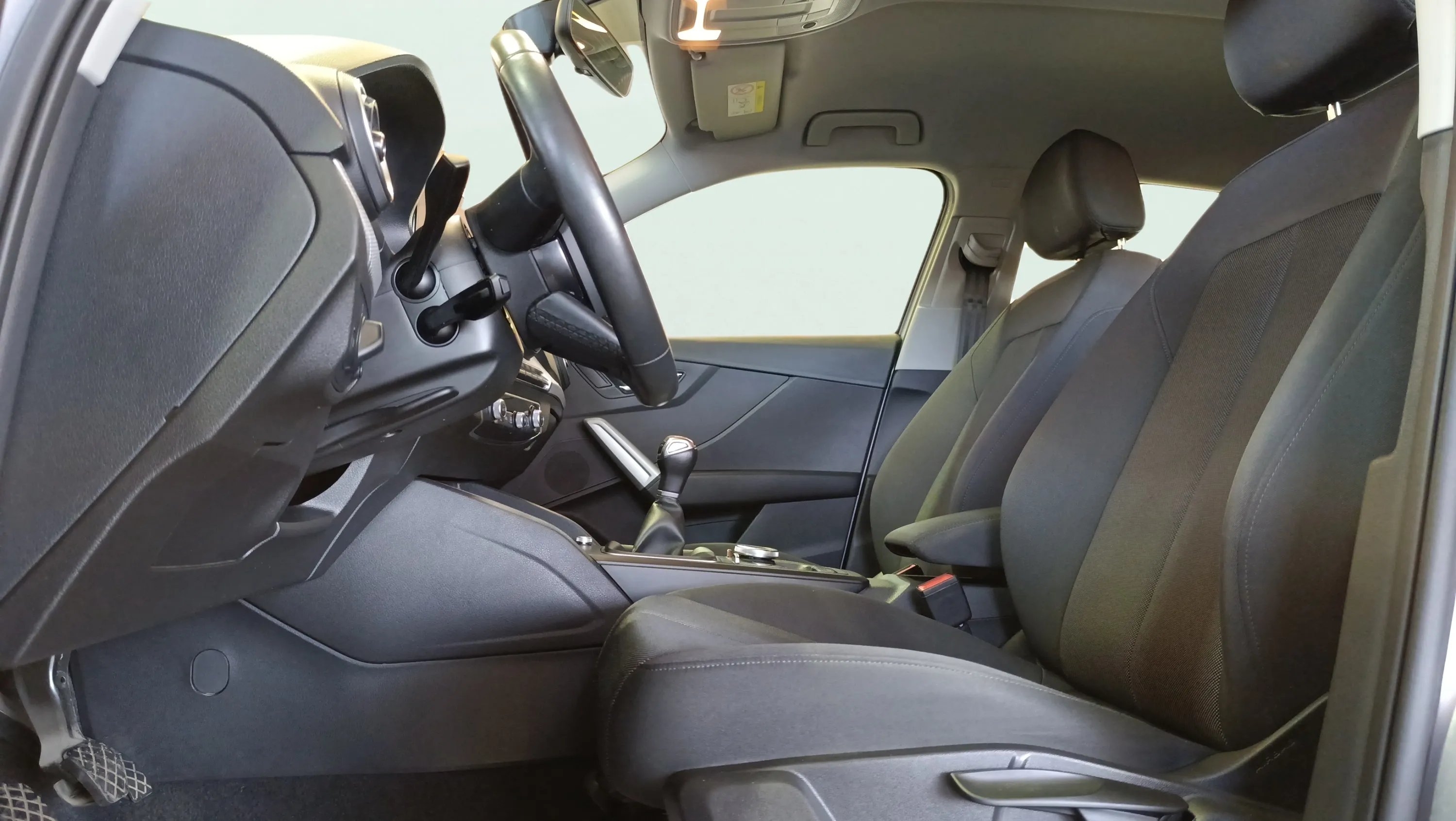 Audi Q2 30 TFSI - foto 31