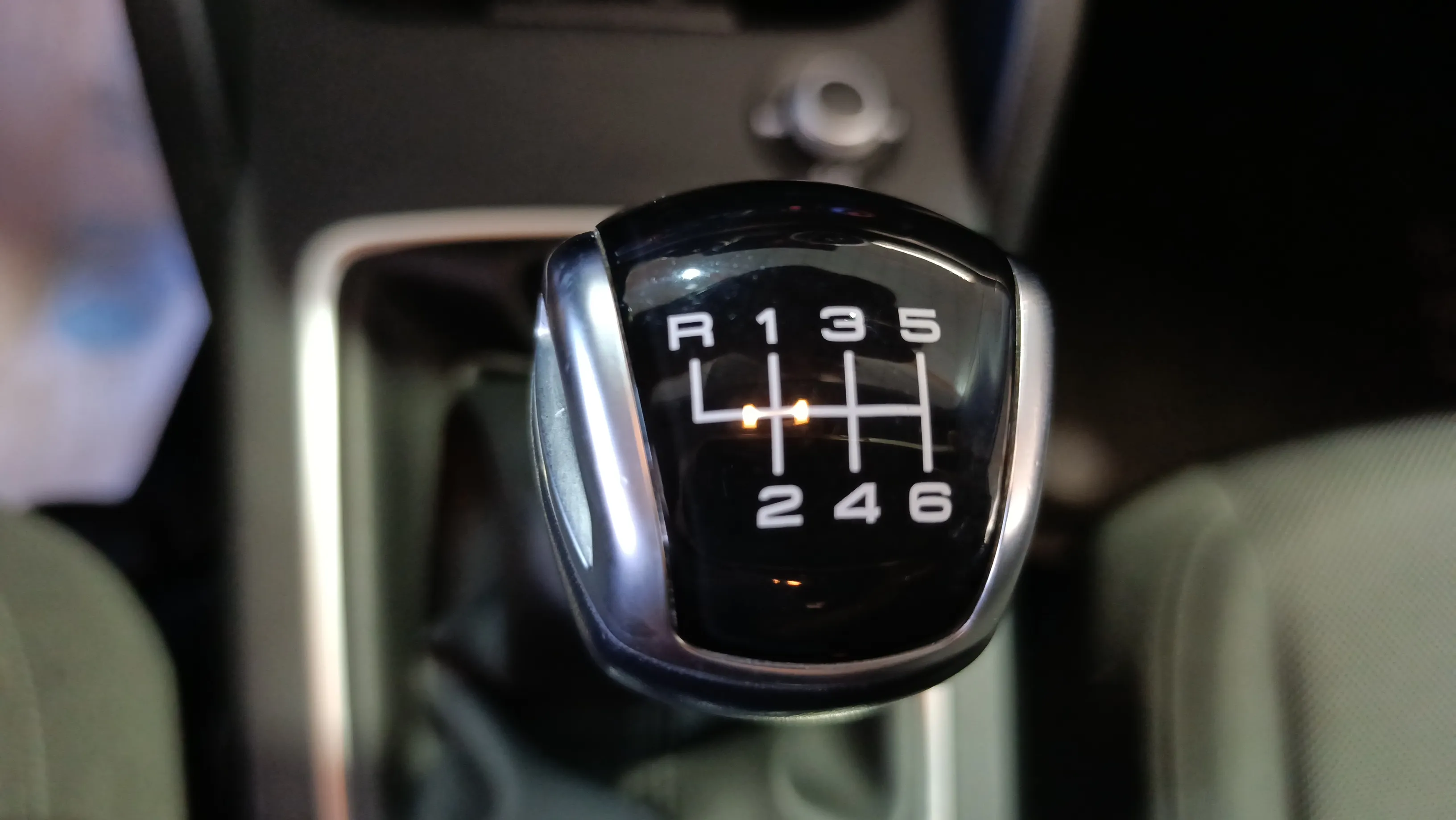 Audi Q2 30 TFSI - foto 25