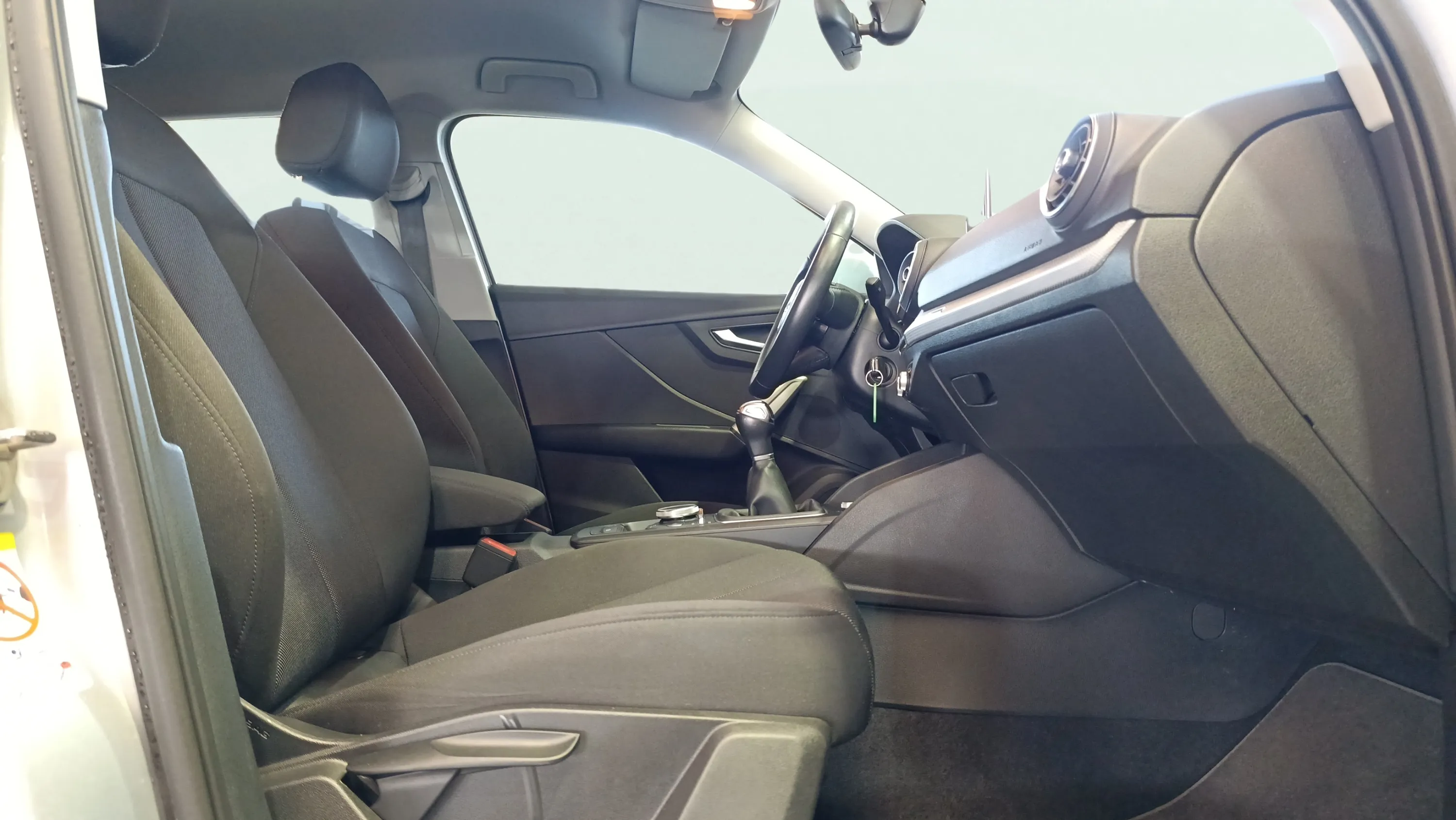 Audi Q2 30 TFSI - foto 32