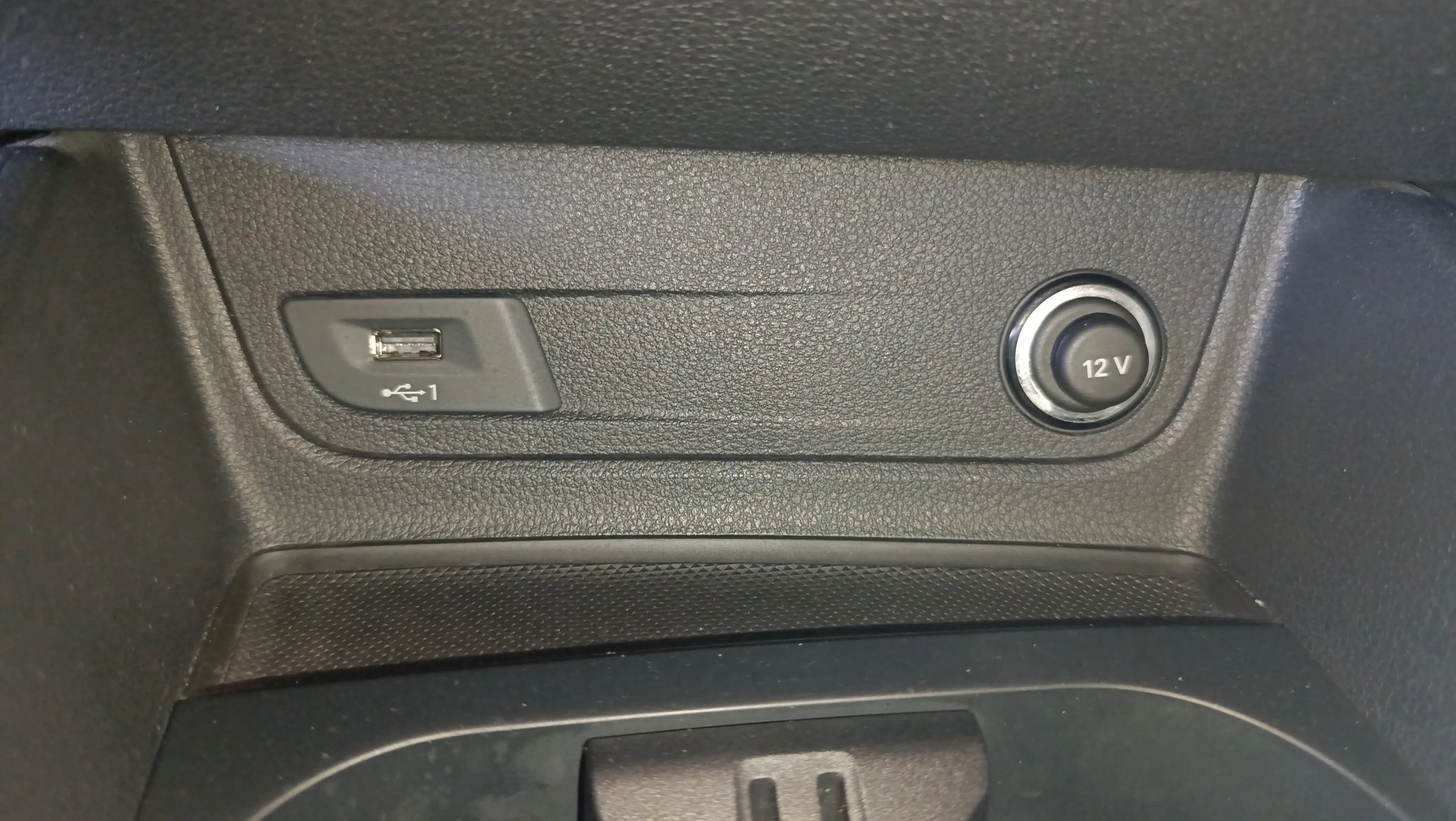 Audi Q2 30 TFSI - foto 24