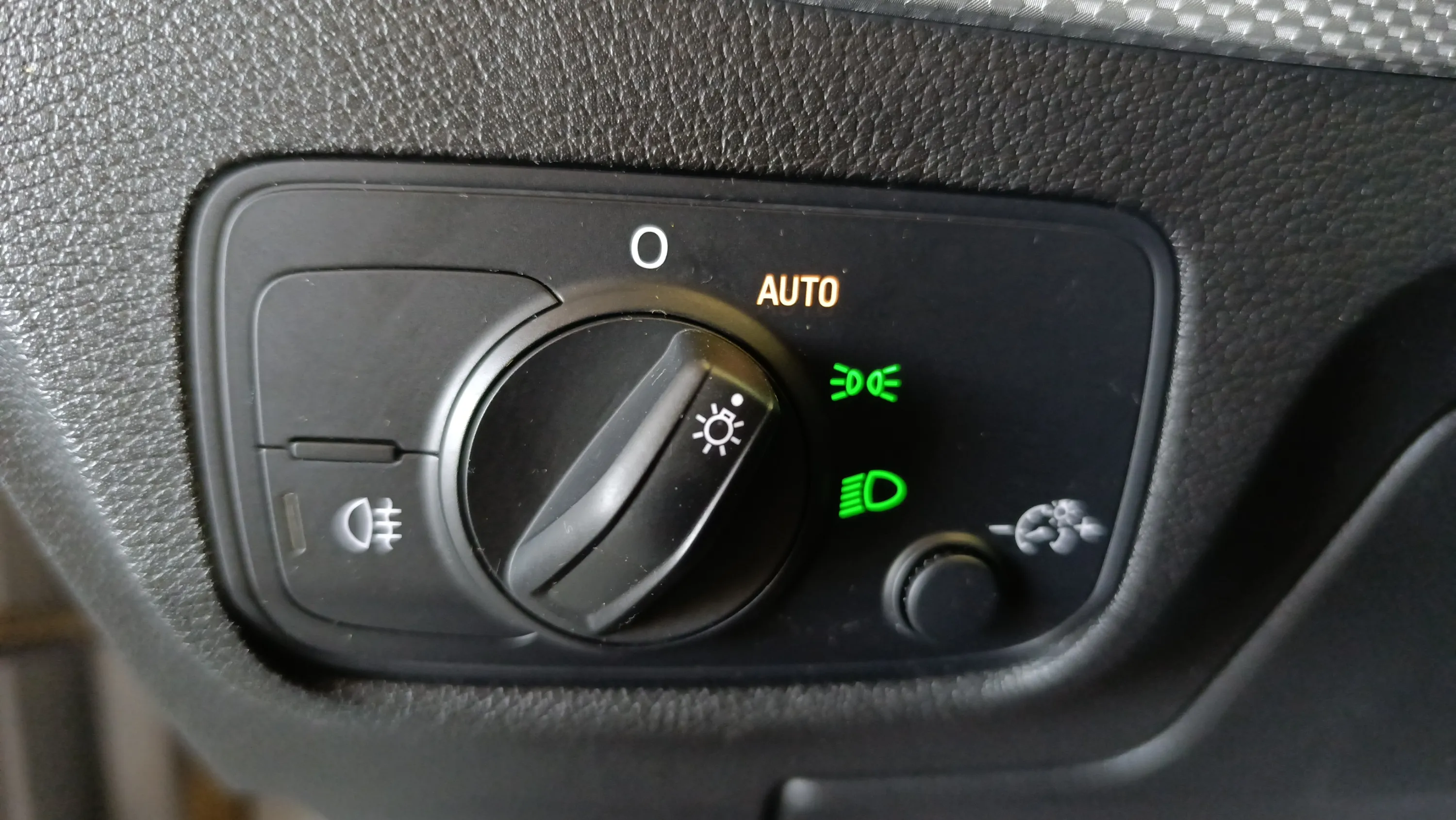 Audi Q2 30 TFSI - foto 29