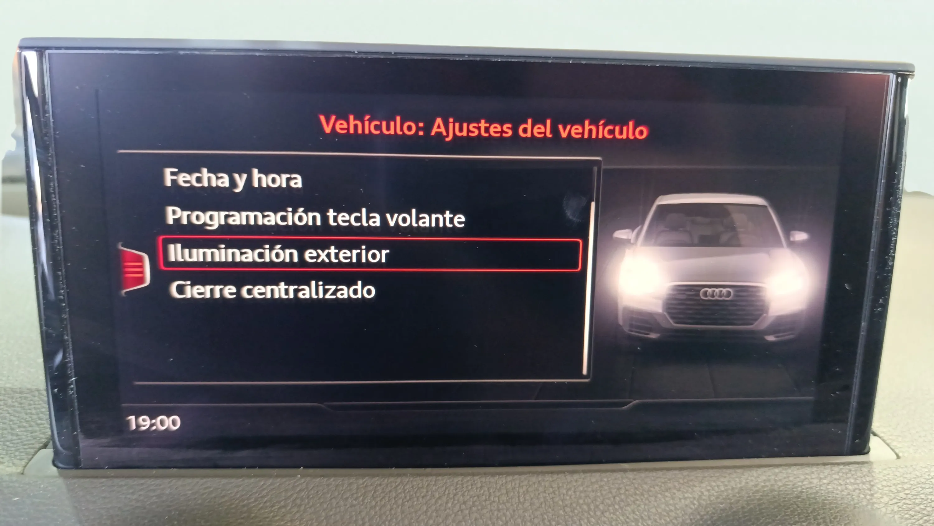 Audi Q2 30 TFSI - foto 21