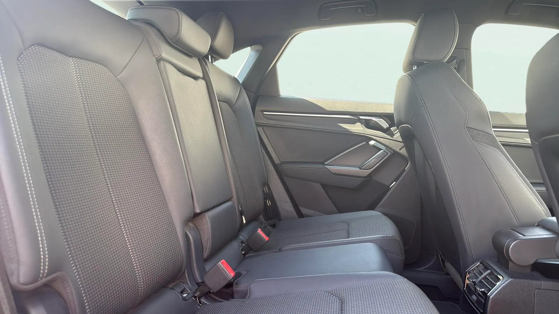 Audi Q3 35 TDI S tronic - foto 18