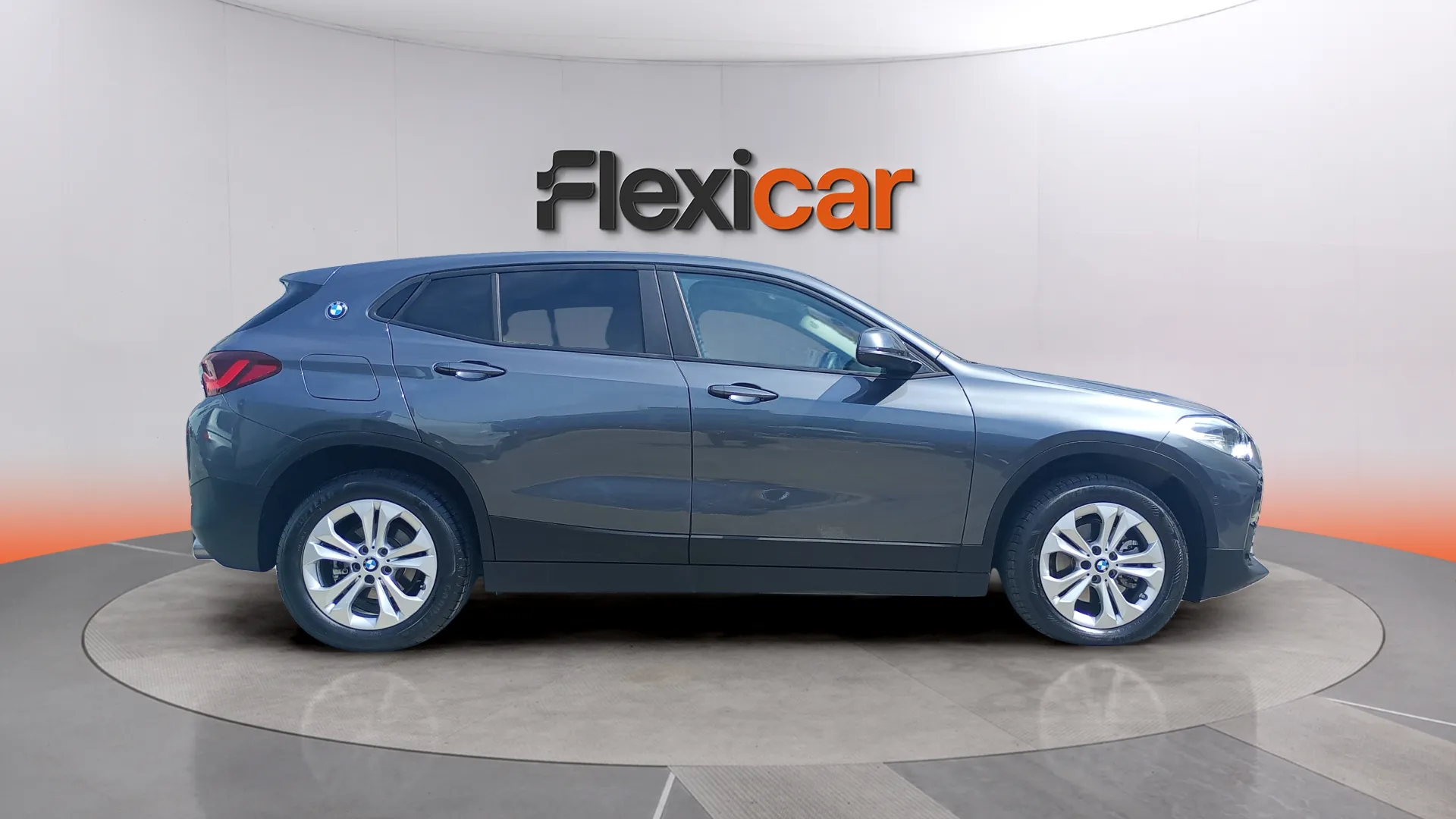 BMW X2 sDrive18d - foto 2