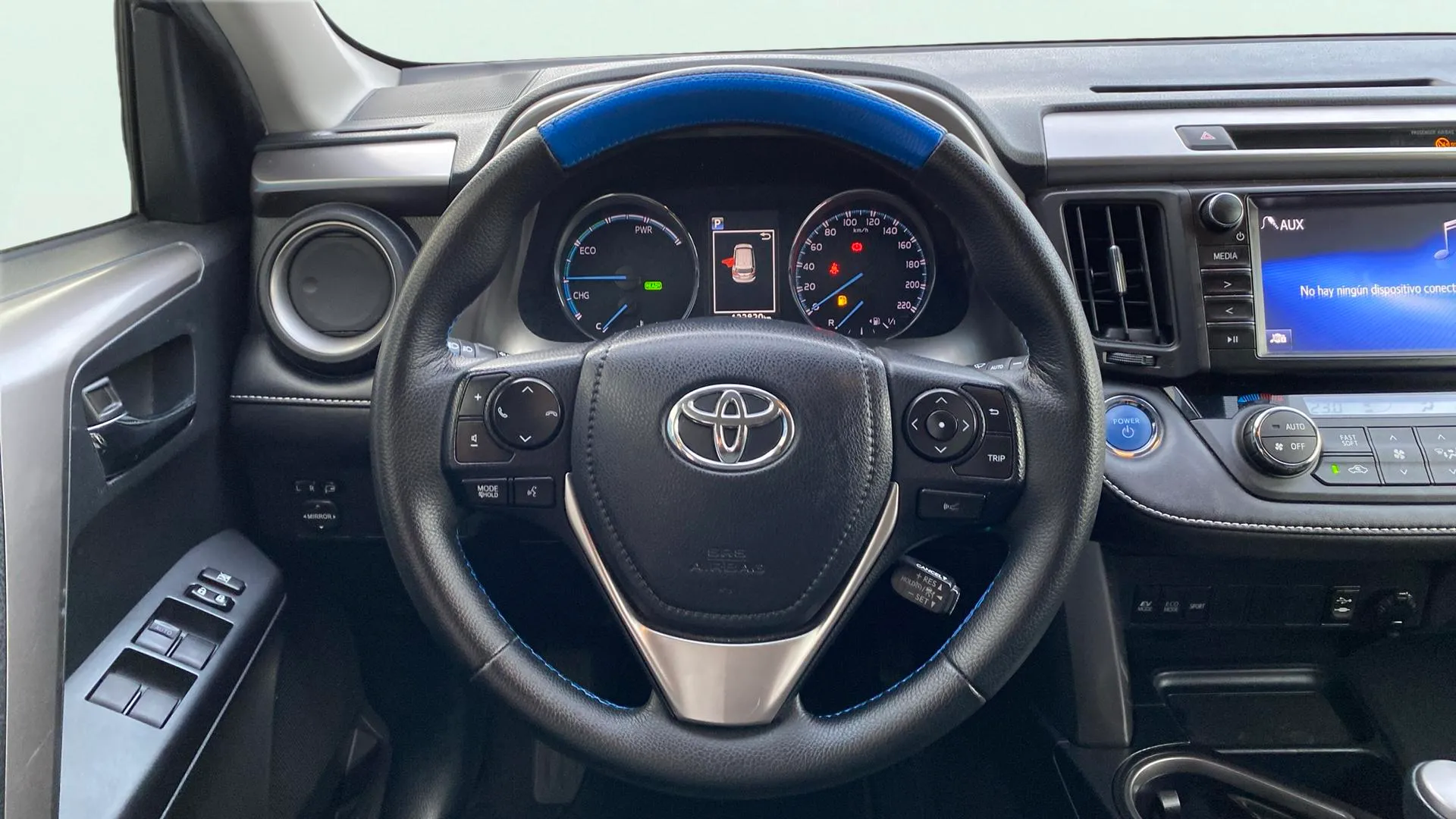 Toyota RAV4 2.5l hybrid 2WD Advance - foto 13