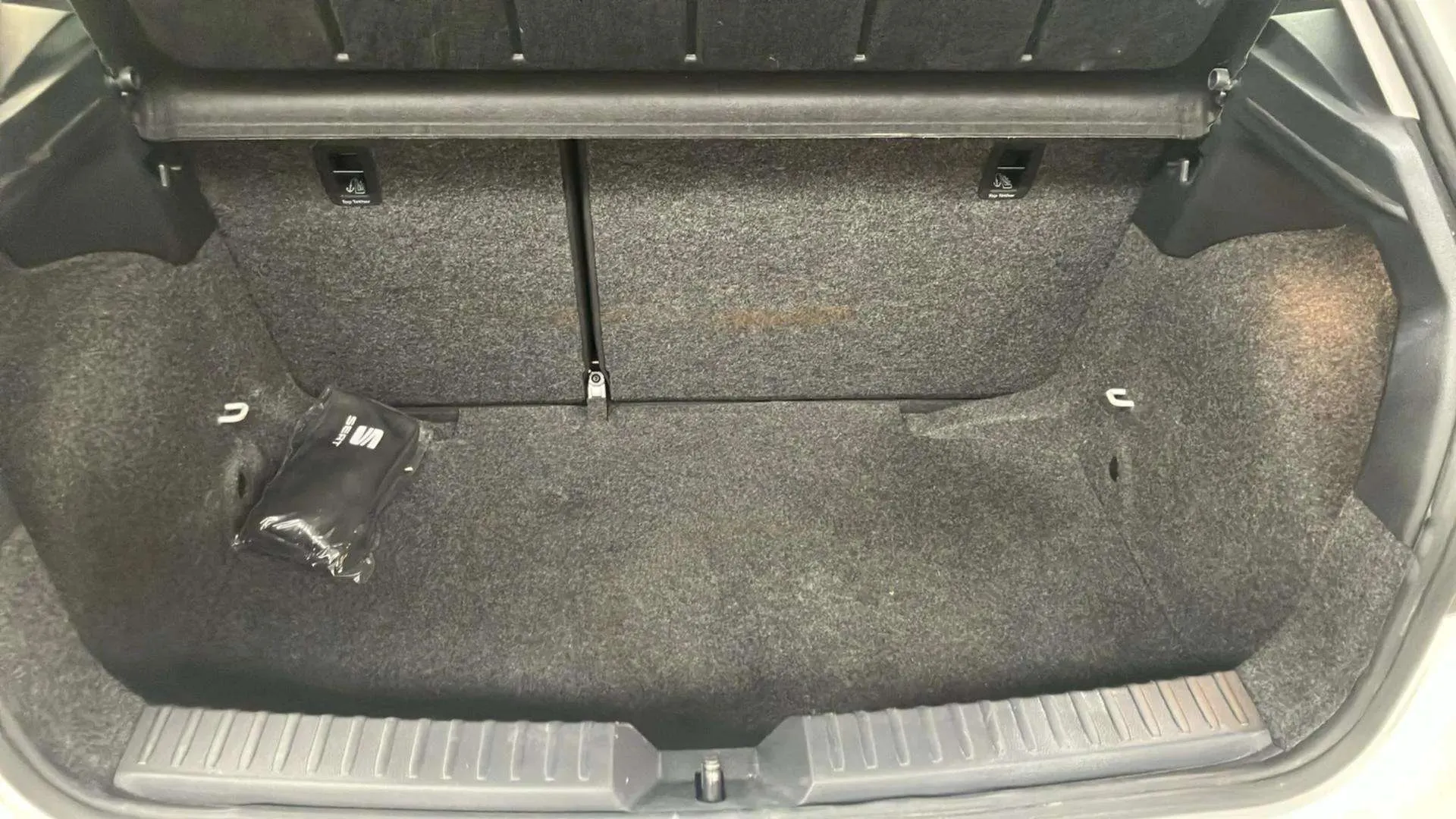SEAT Ibiza 1.0 MPI Reference - foto 13