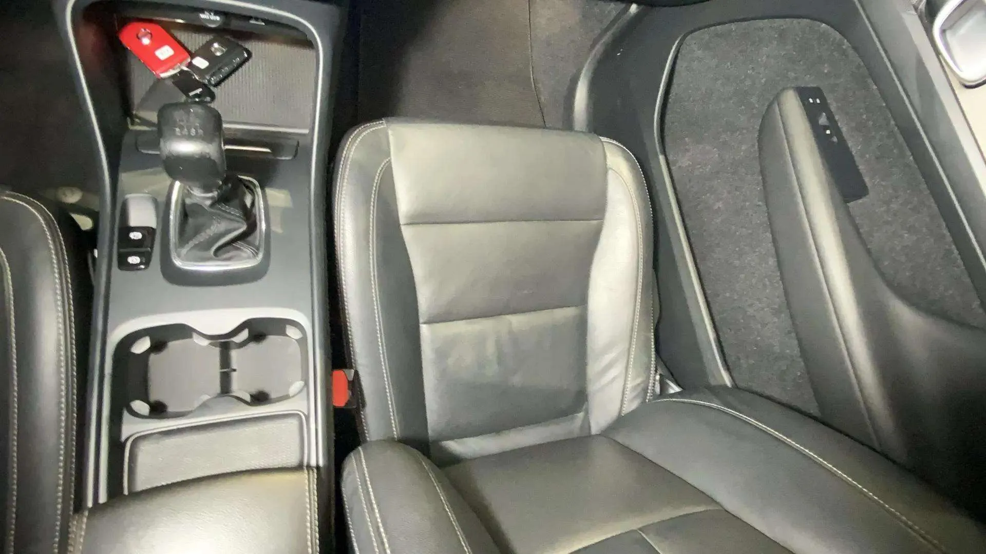 Volvo XC40 2.0 D3 - foto 31