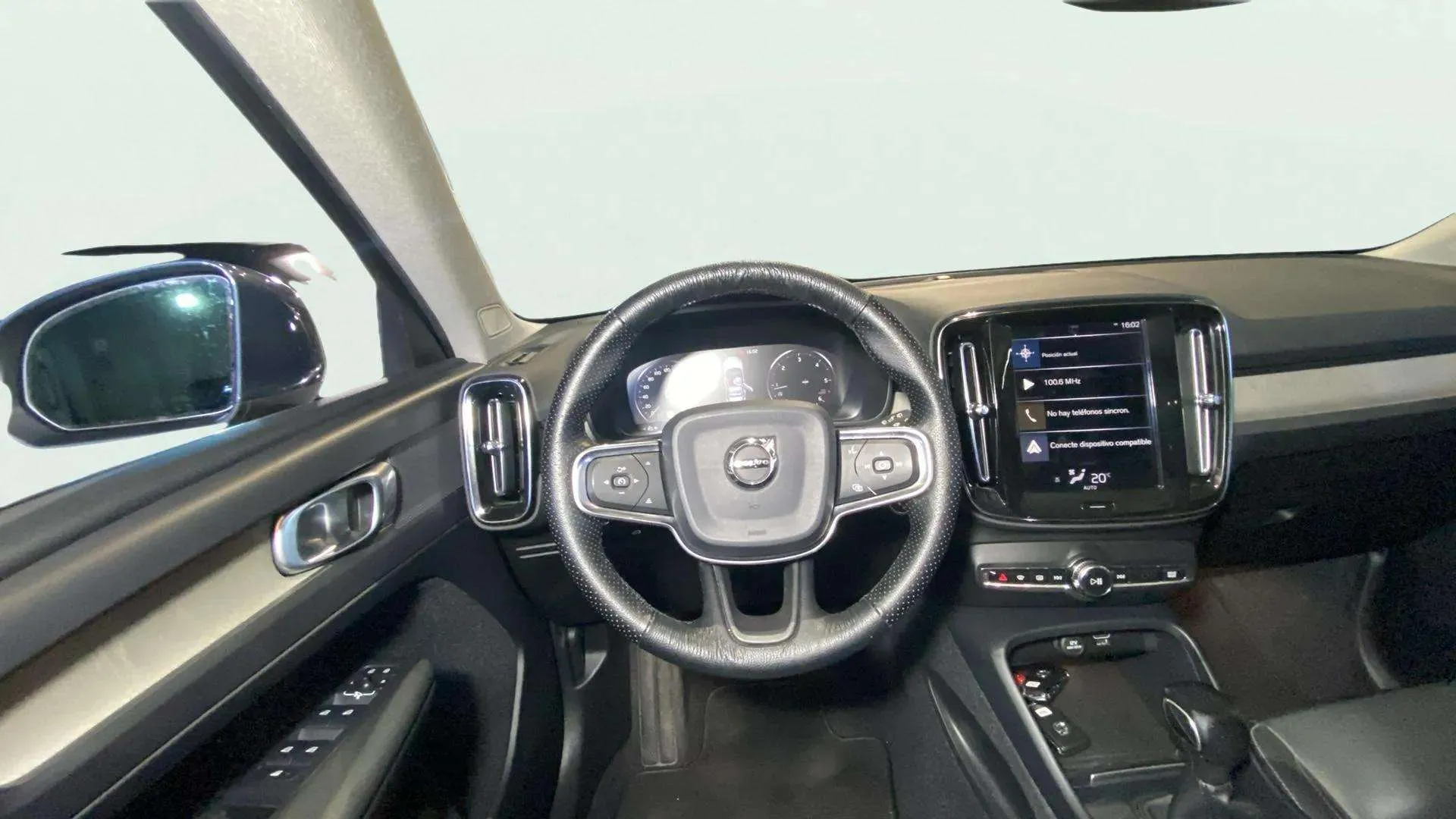 Volvo XC40 2.0 D3 - foto 14