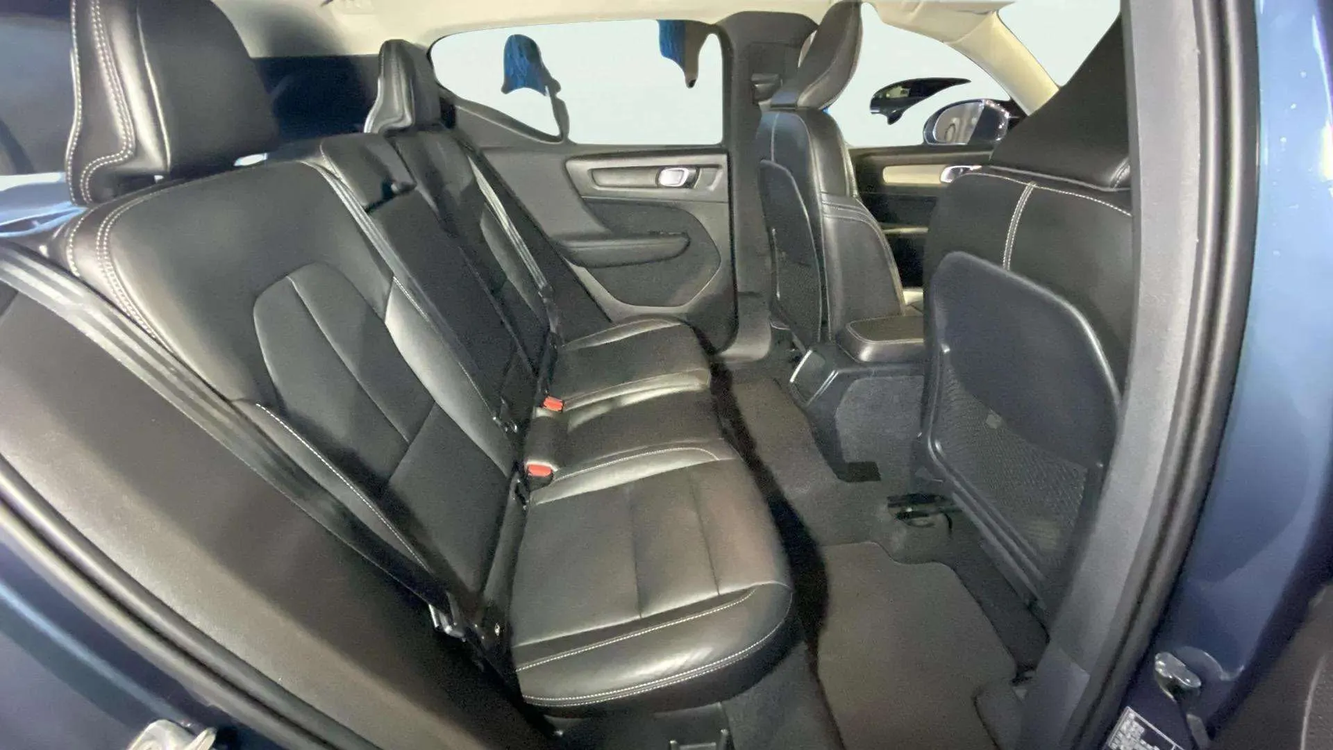 Volvo XC40 2.0 D3 - foto 16
