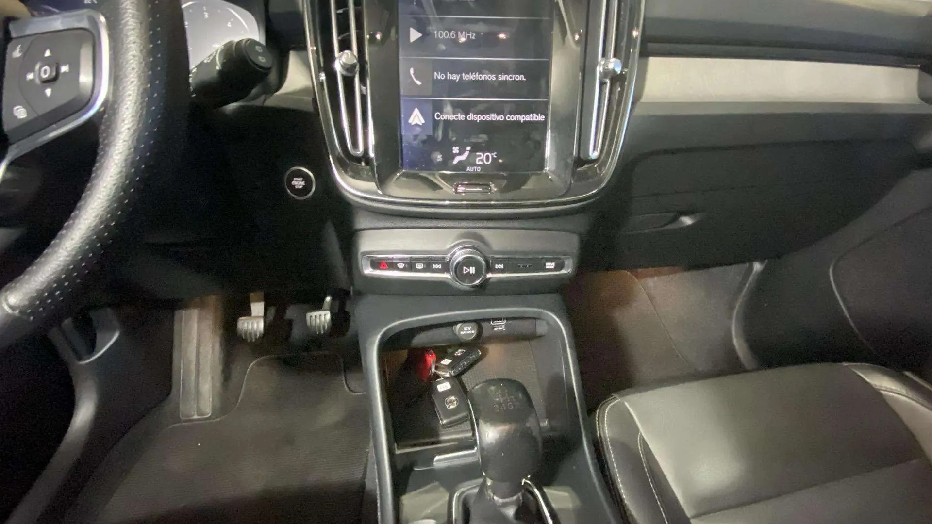 Volvo XC40 2.0 D3 - foto 13