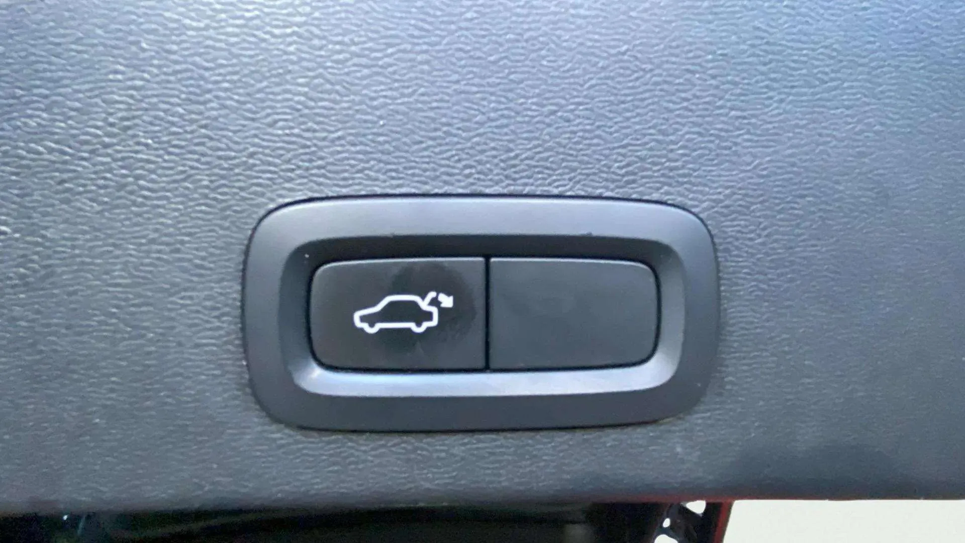 Volvo XC40 2.0 D3 - foto 34