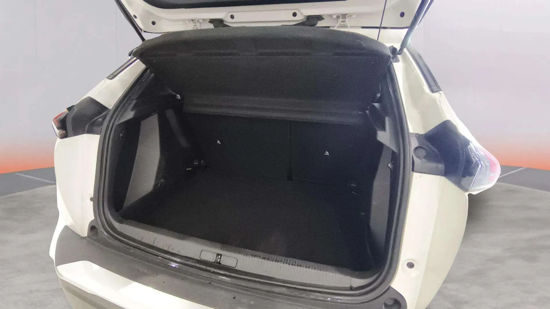 Peugeot 2008 Active BlueHDi - foto 6