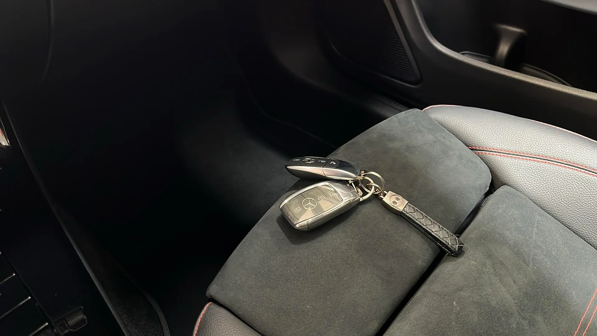 Mercedes-Benz CLA 200 - foto 14