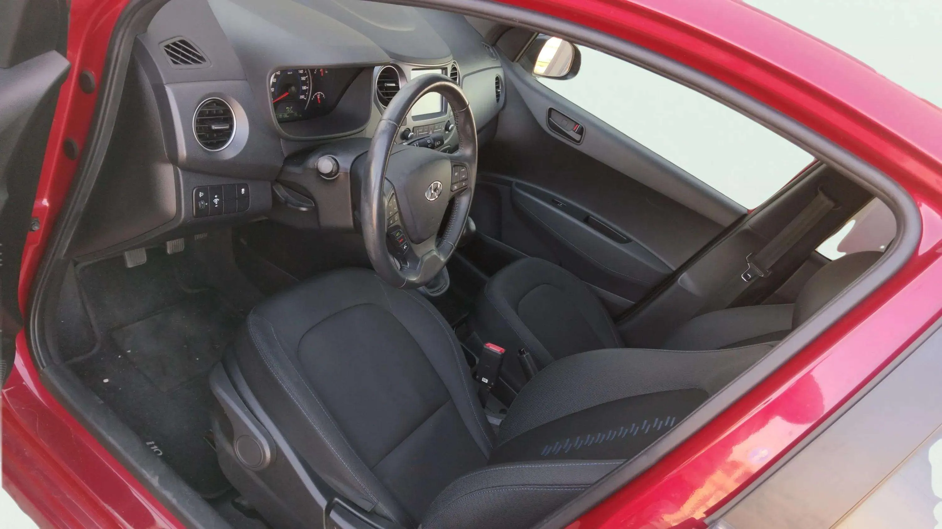 Hyundai i10 1.0 Go! - foto 12