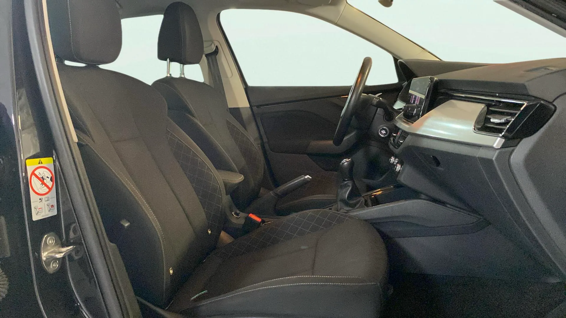 Škoda Kamiq 1.0 TSI Active - foto 10