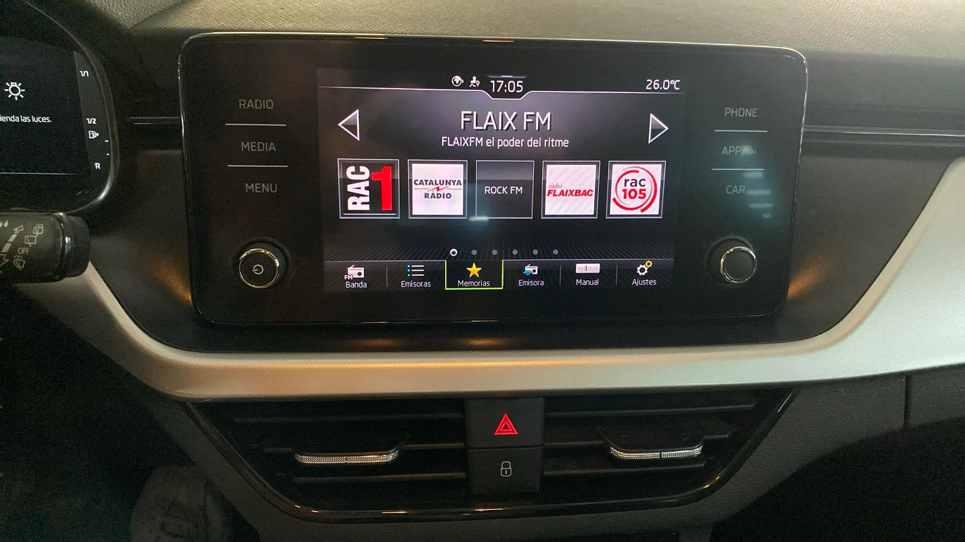 Škoda Kamiq 1.0 TSI Active - foto 27