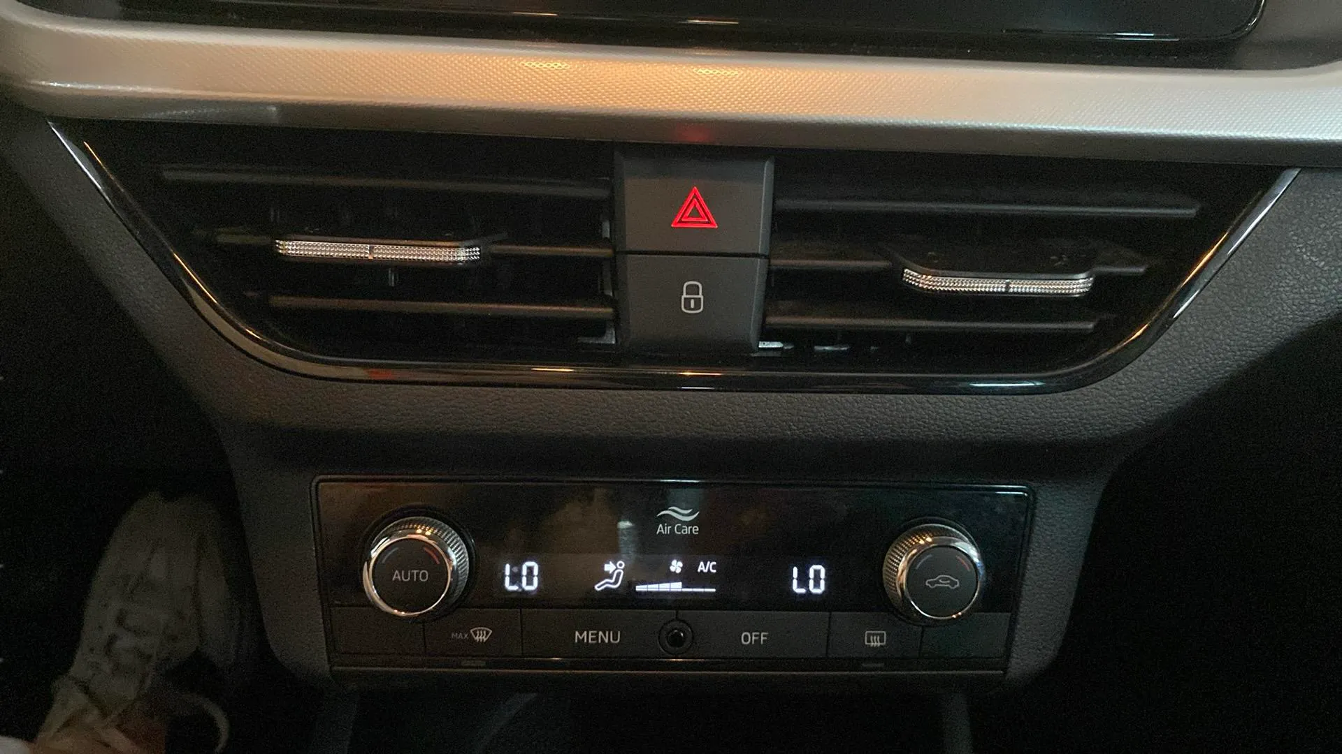 Škoda Kamiq 1.0 TSI Active - foto 24