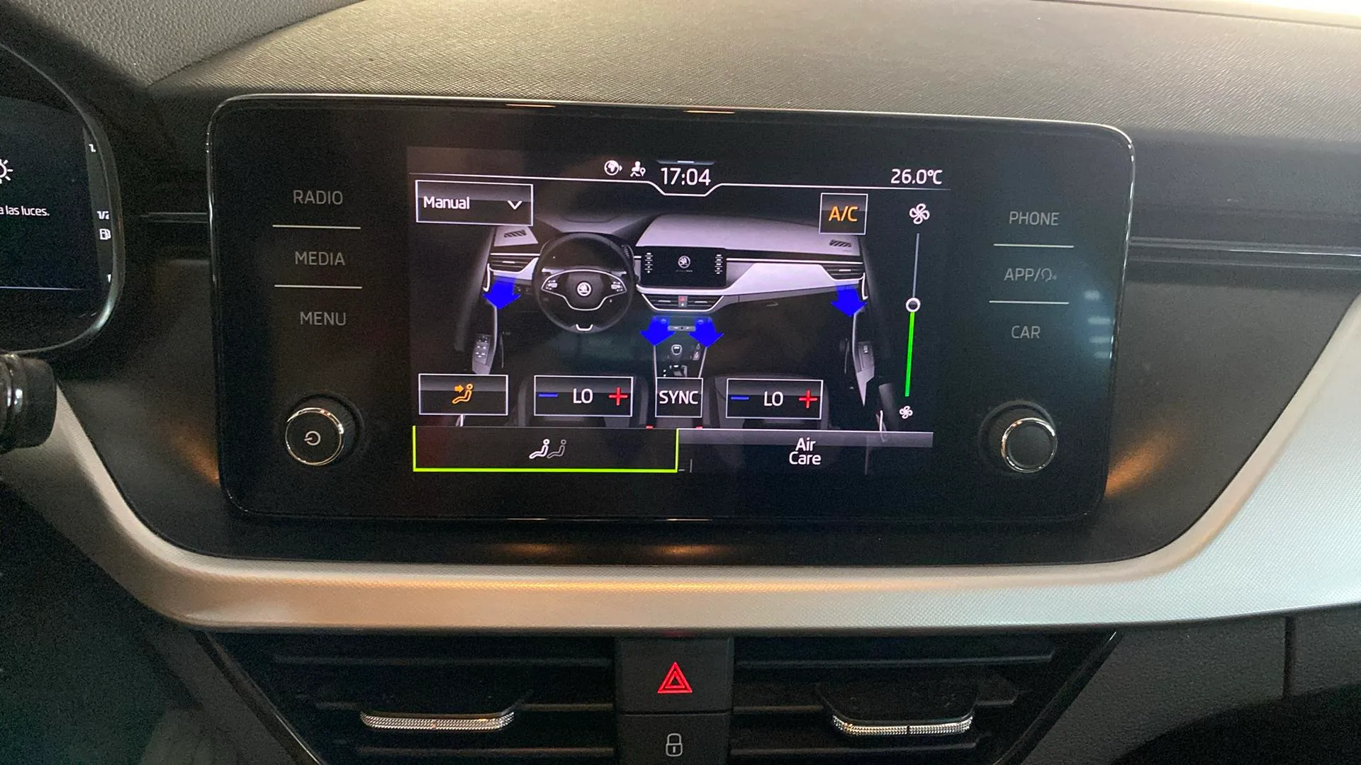 Škoda Kamiq 1.0 TSI Active - foto 25