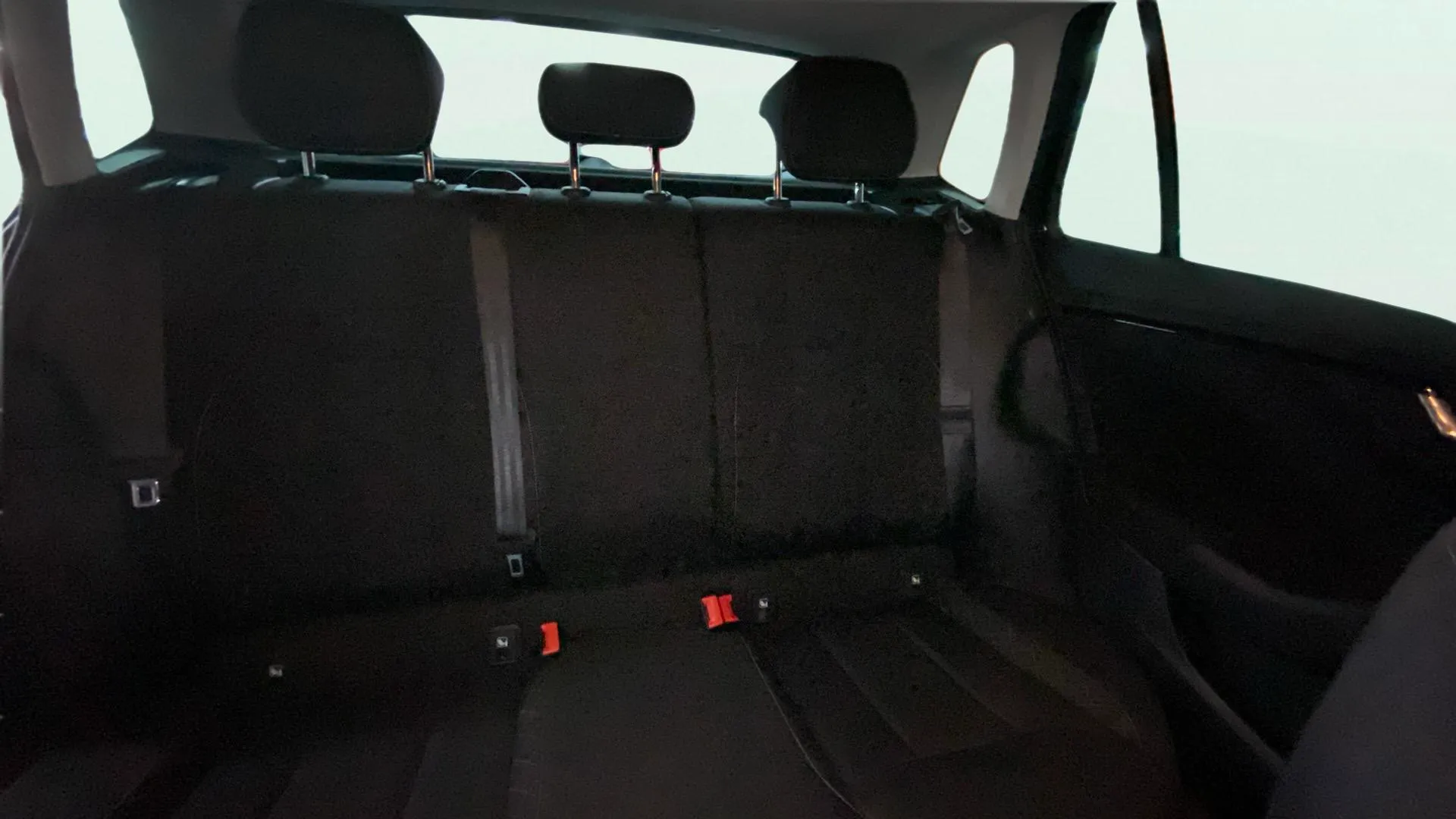 Škoda Kamiq 1.0 TSI Active - foto 12