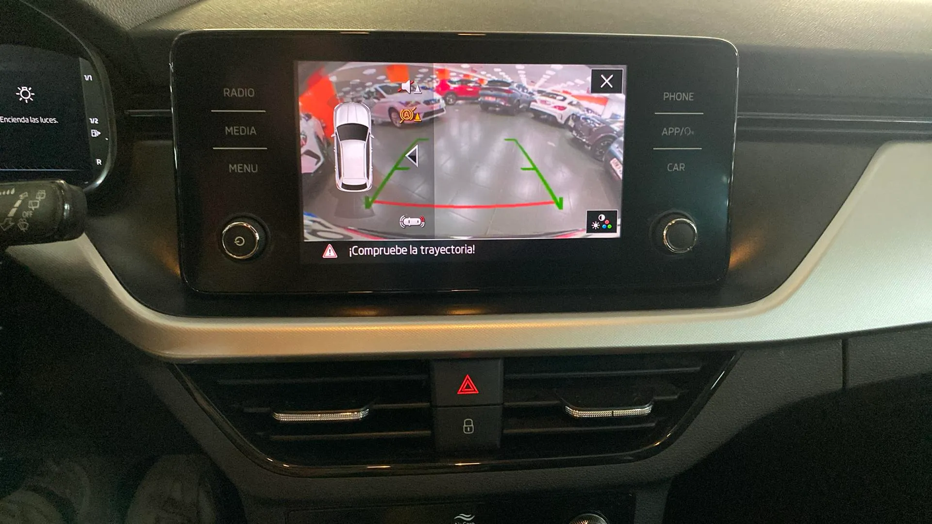 Škoda Kamiq 1.0 TSI Active - foto 26