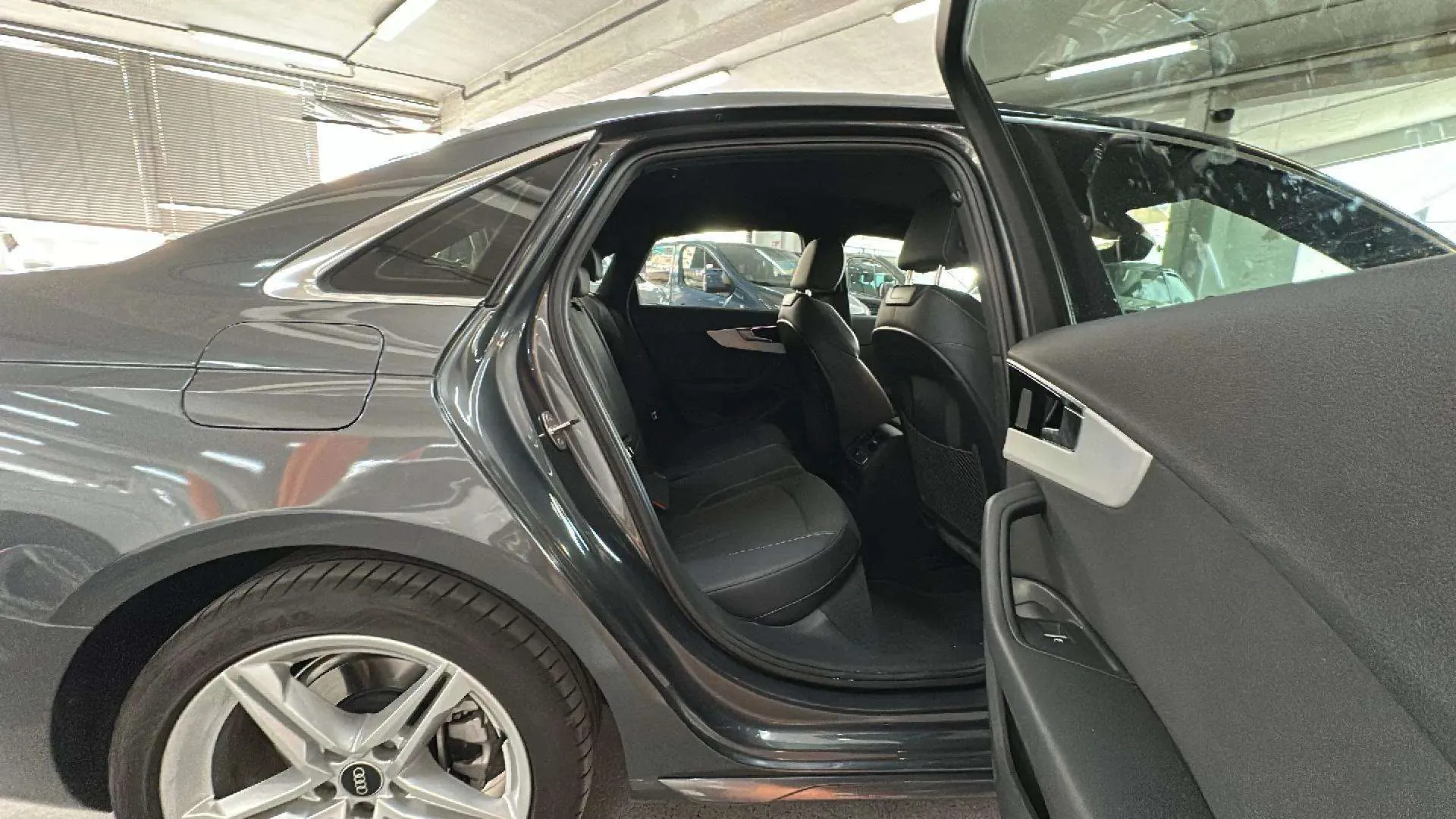 Audi A4 Advanced 35 TDI S tronic - foto 13