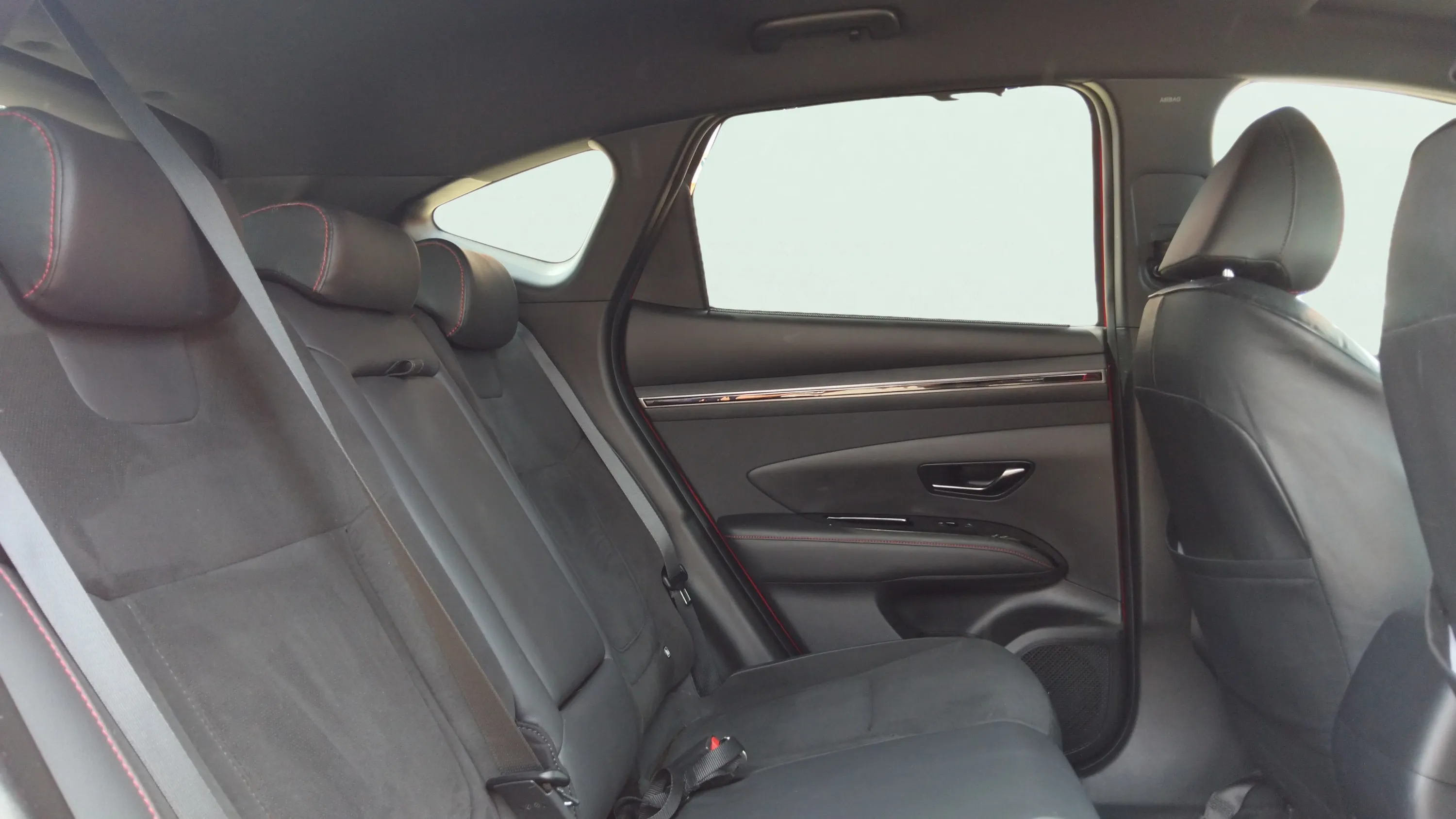 Hyundai Tucson 1.6 T-GDi 48V N-Line - foto 24