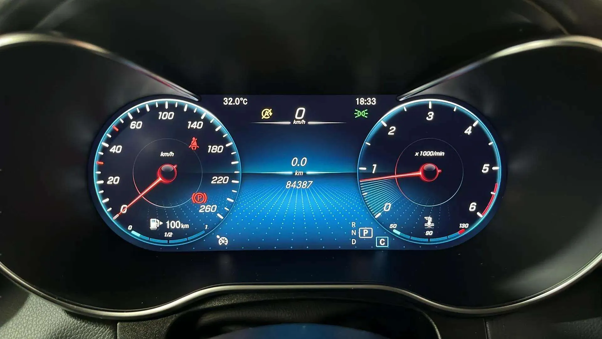 Mercedes-Benz GLC 200 d 4MATIC - foto 9