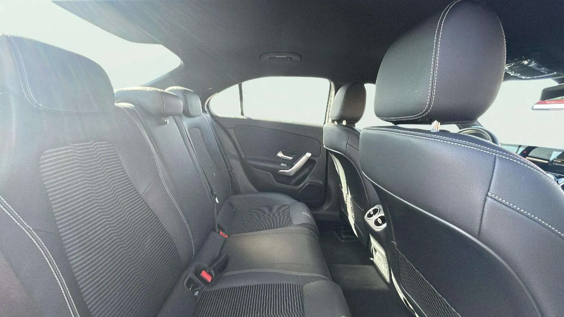 Mercedes-Benz Clase A Sedán A 250 e - foto 10