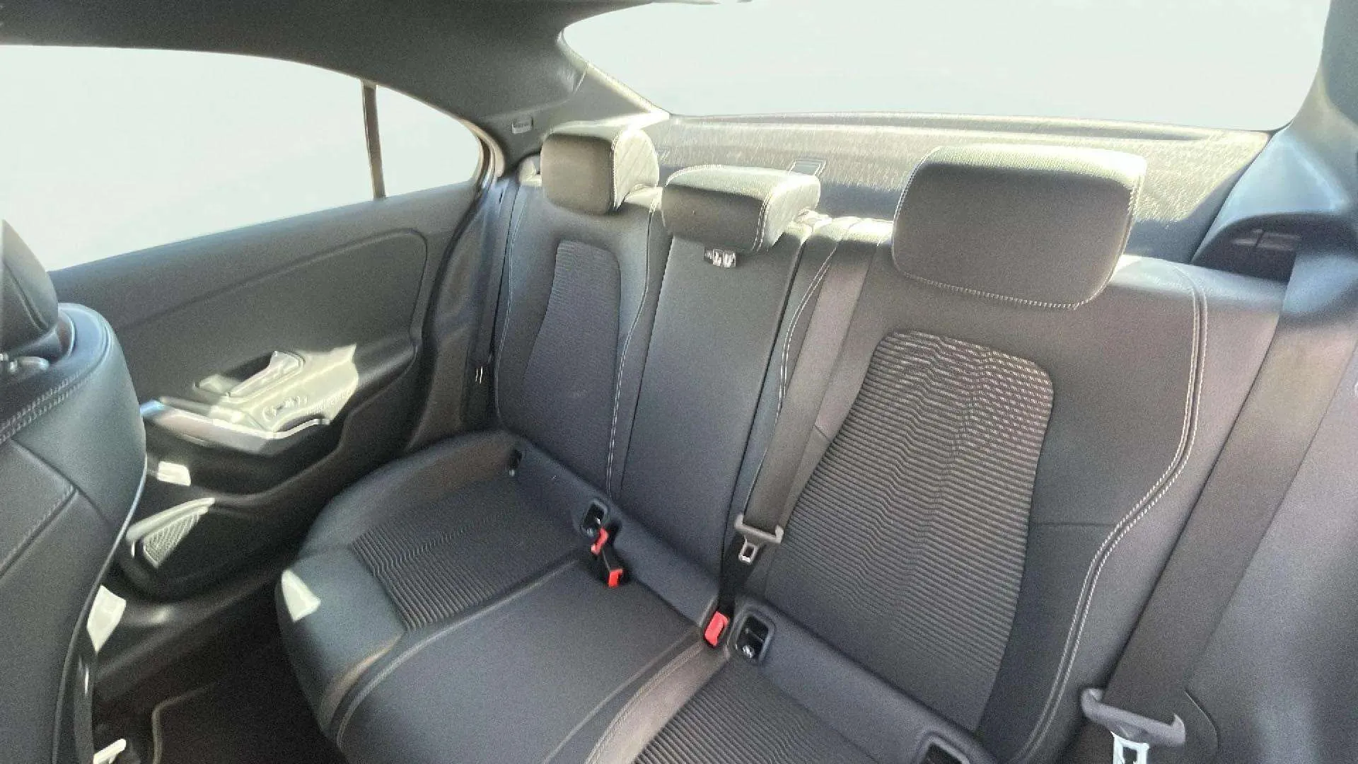 Mercedes-Benz Clase A Sedán A 250 e - foto 20