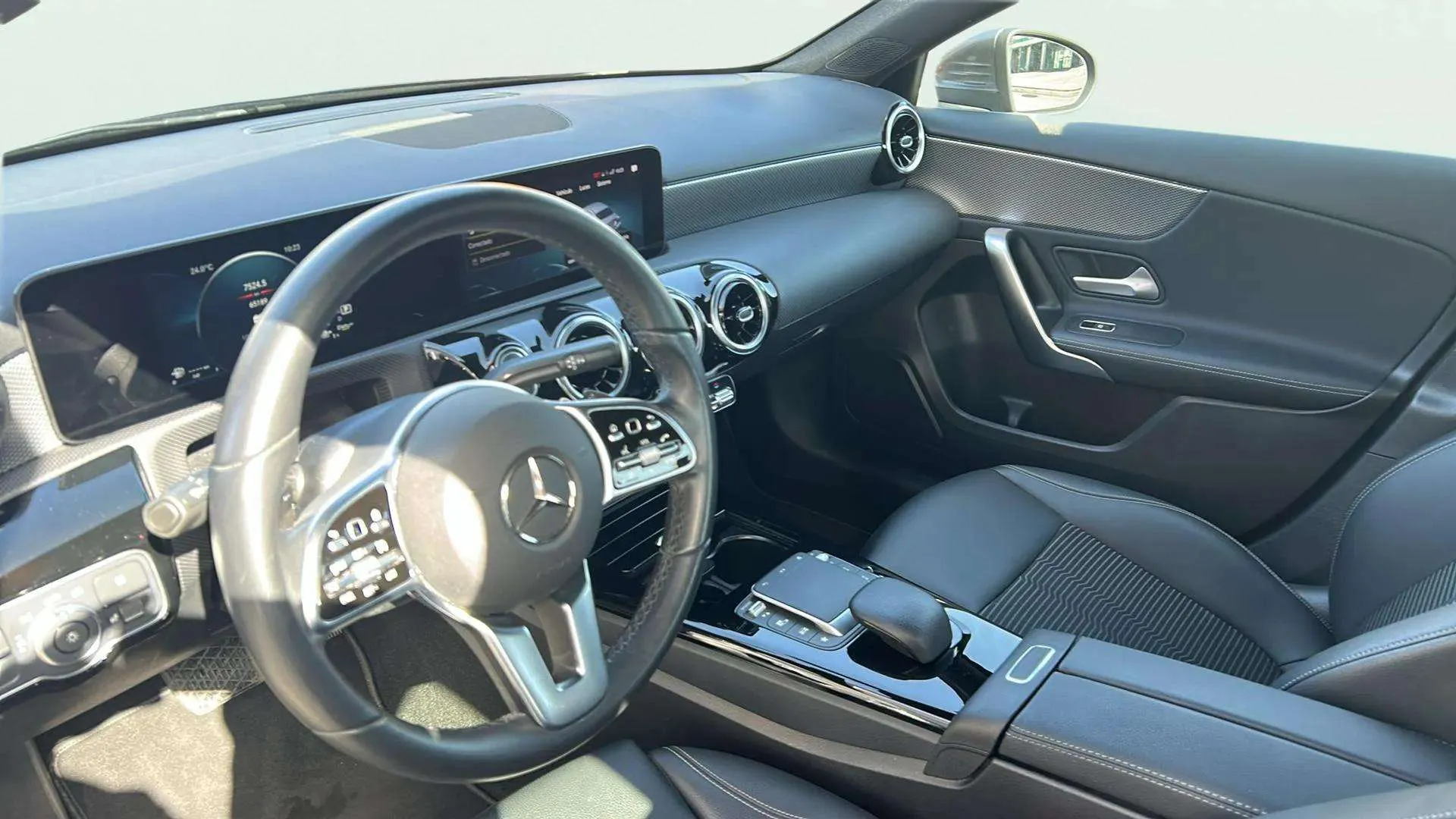 Mercedes-Benz Clase A Sedán A 250 e - foto 22