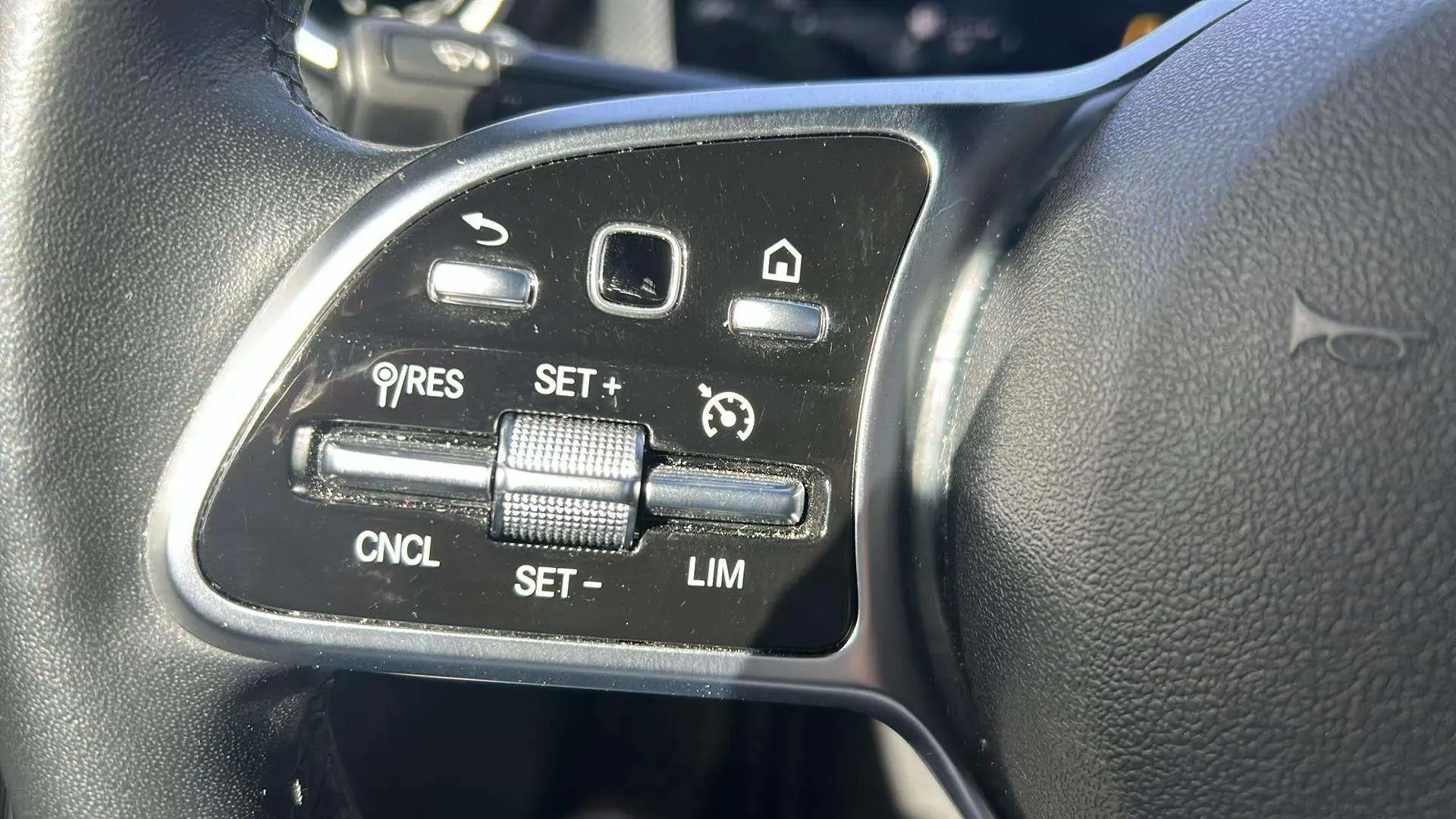 Mercedes-Benz Clase A Sedán A 250 e - foto 23
