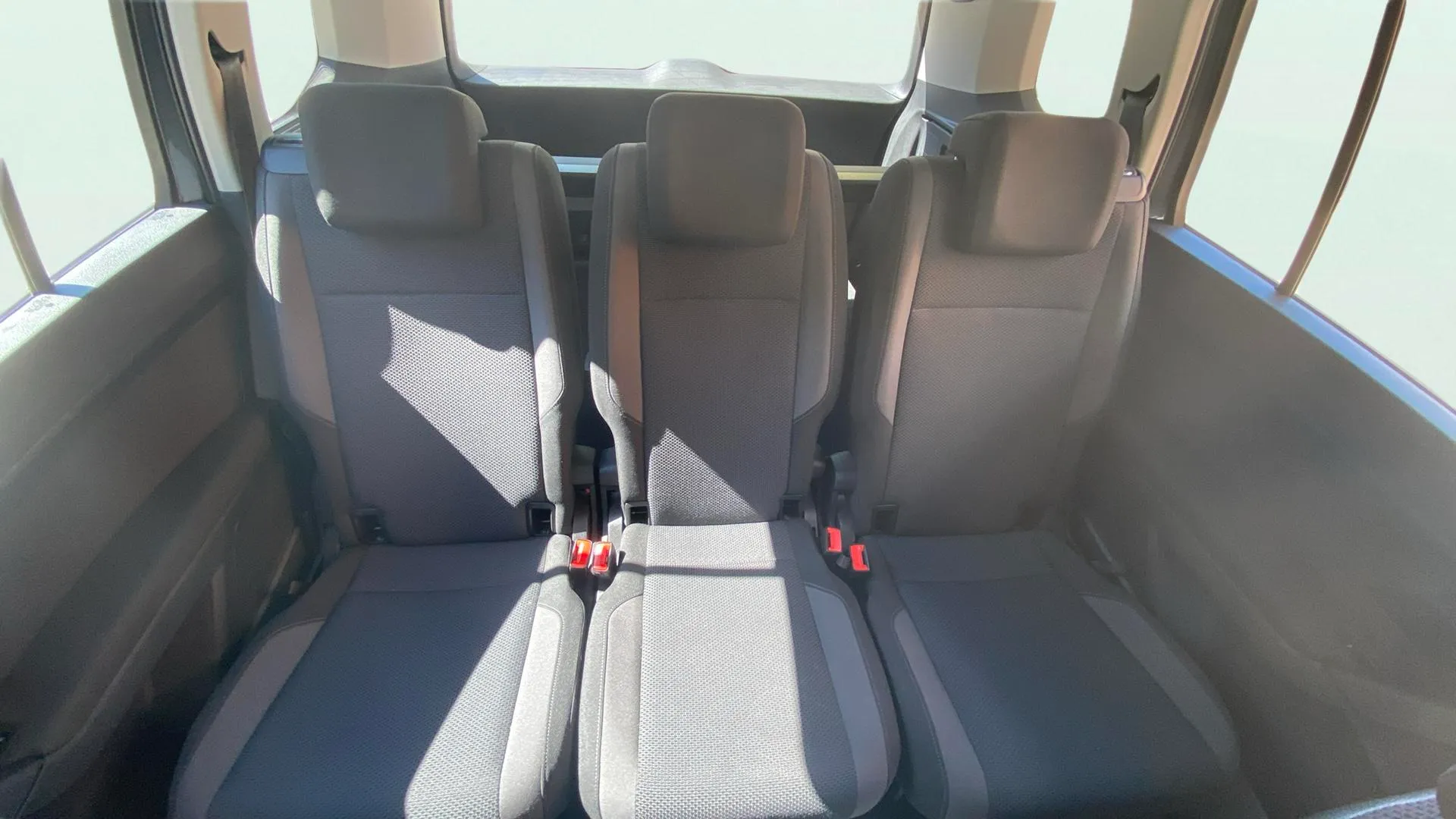 Volkswagen Touran Business Navi 2.0 TDI DSG - foto 14