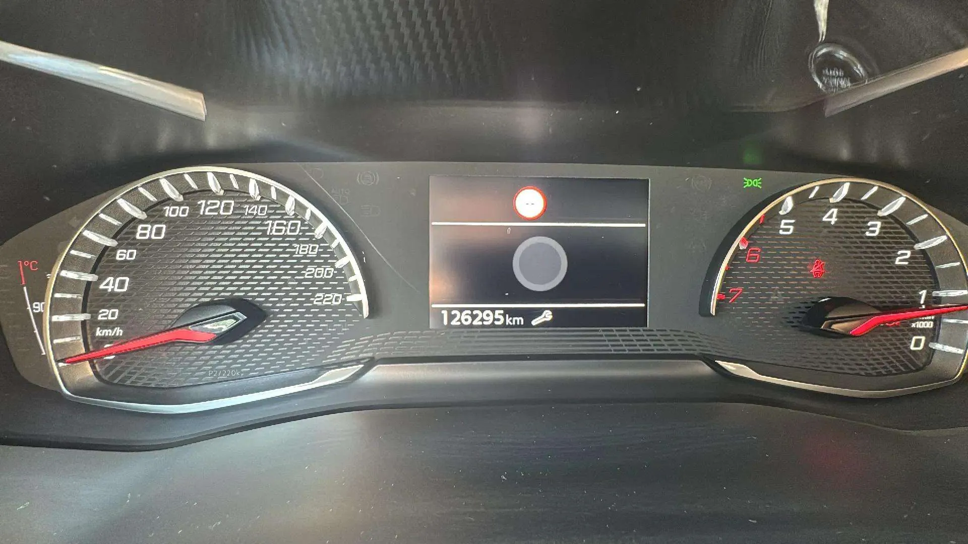 Peugeot 2008 Allure BlueHDi - foto 11