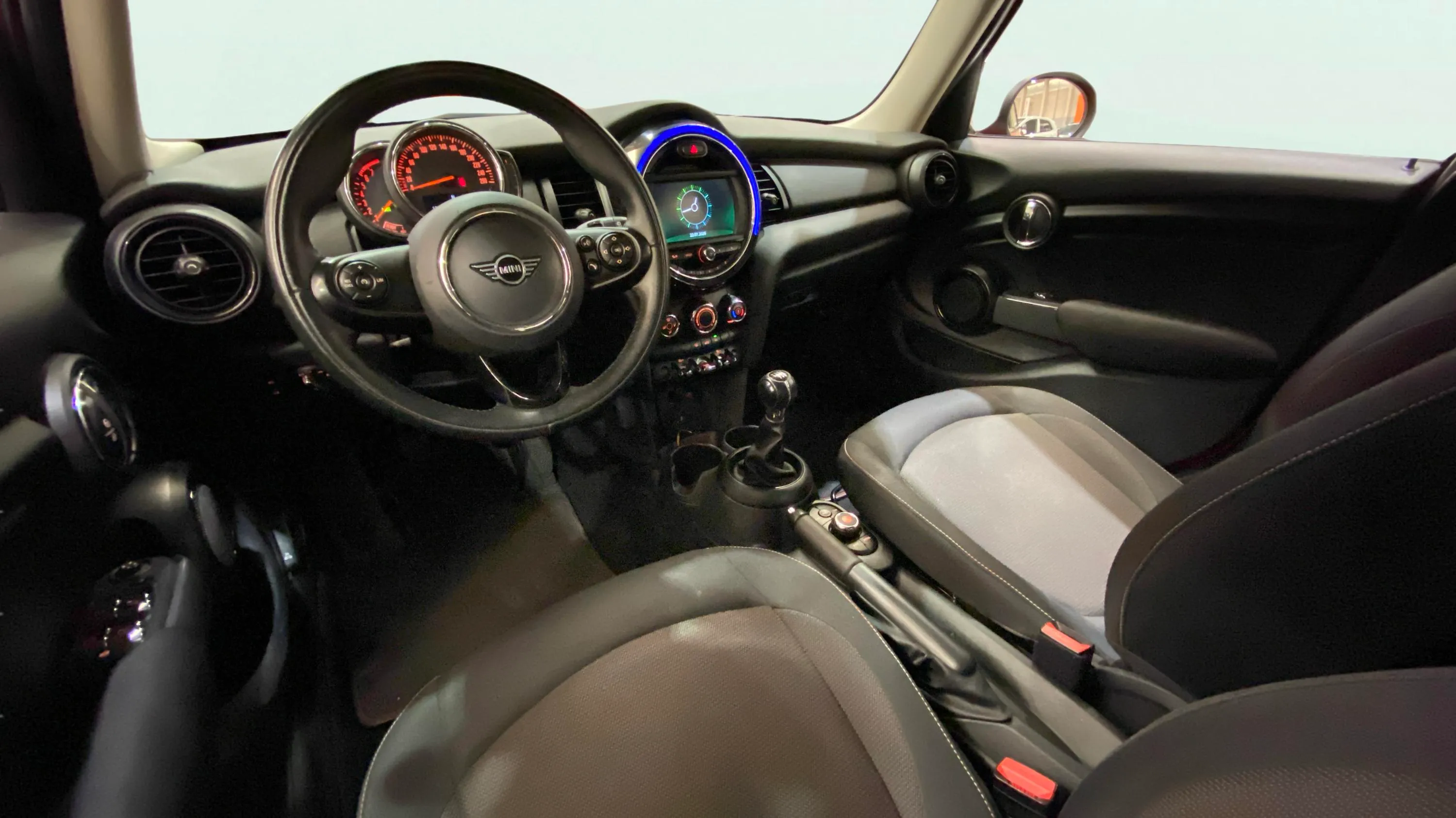 MINI Cooper One - foto 27