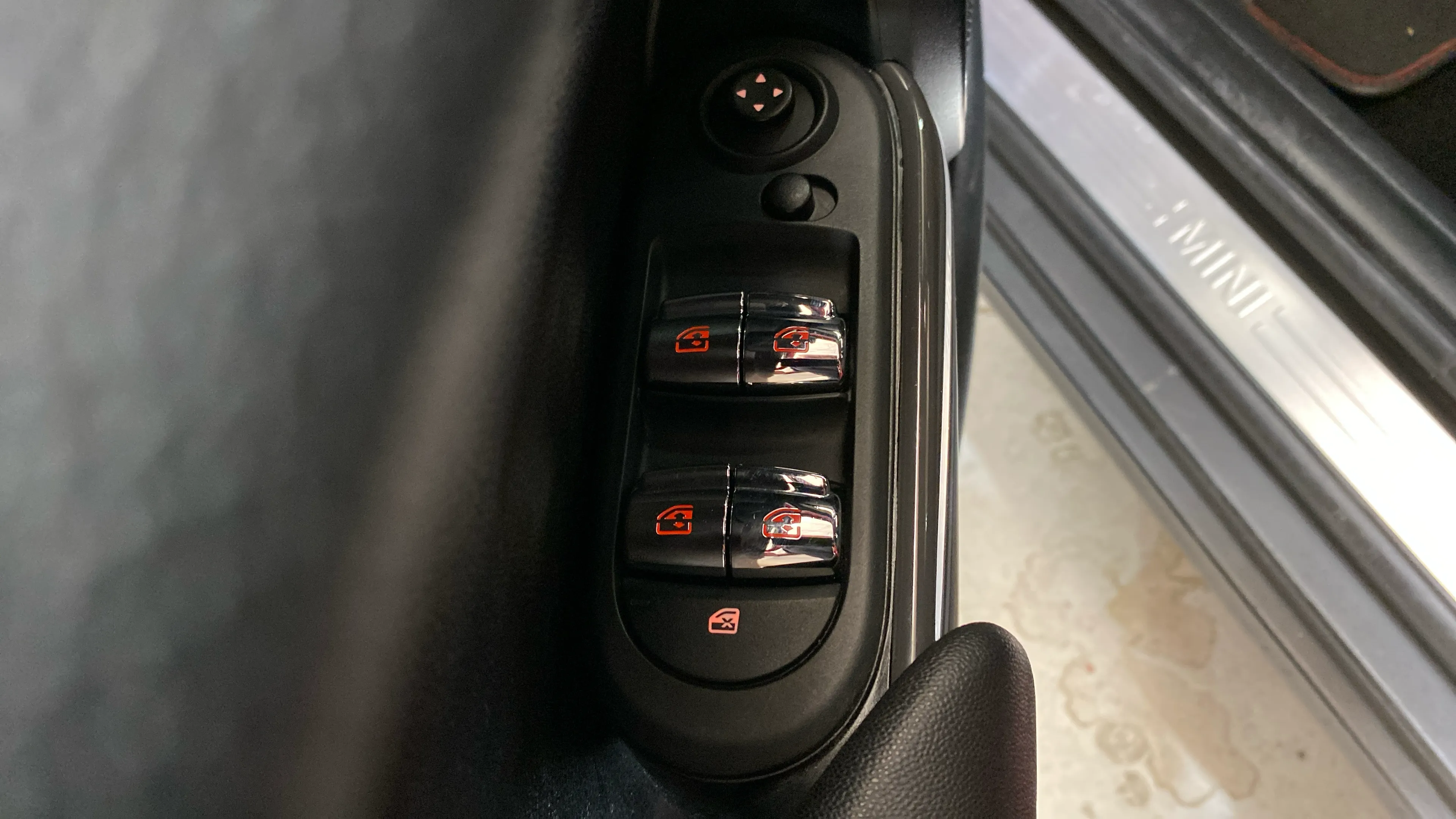MINI Cooper One - foto 17