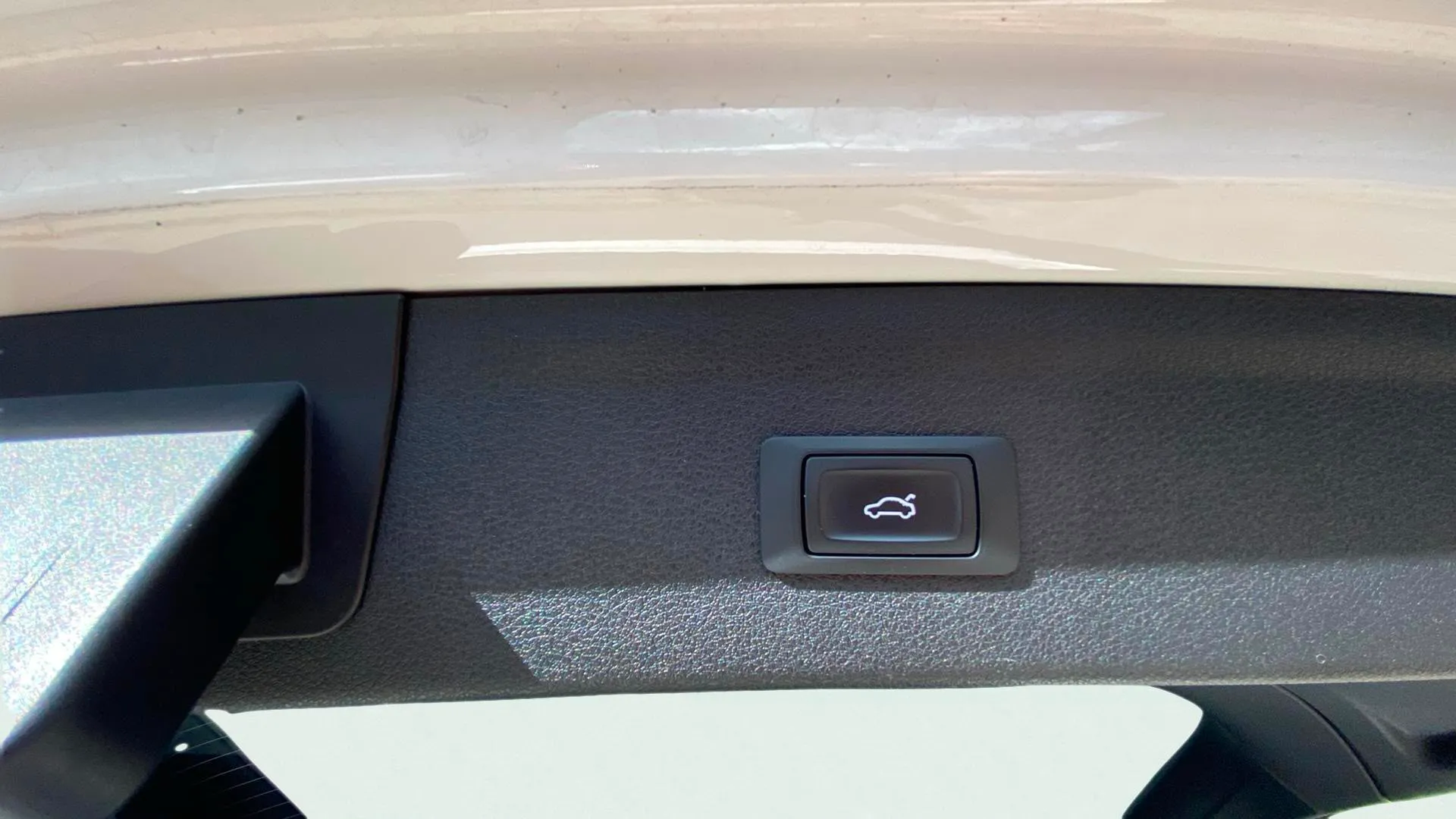 Audi Q3 2.0 TDI - foto 17